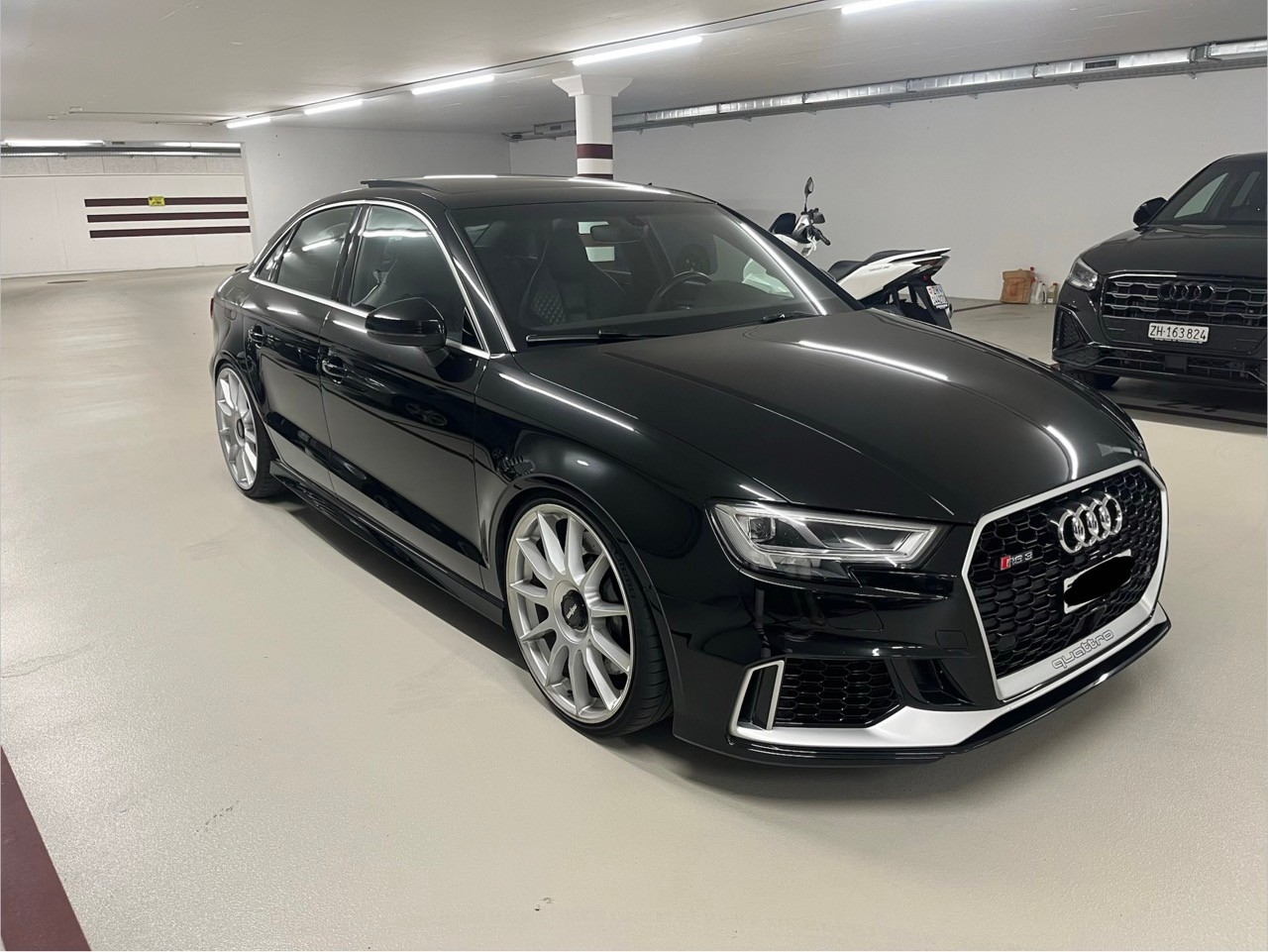 AUDI Limousine 2.5 T FSI quattro S-Tronic-image-4