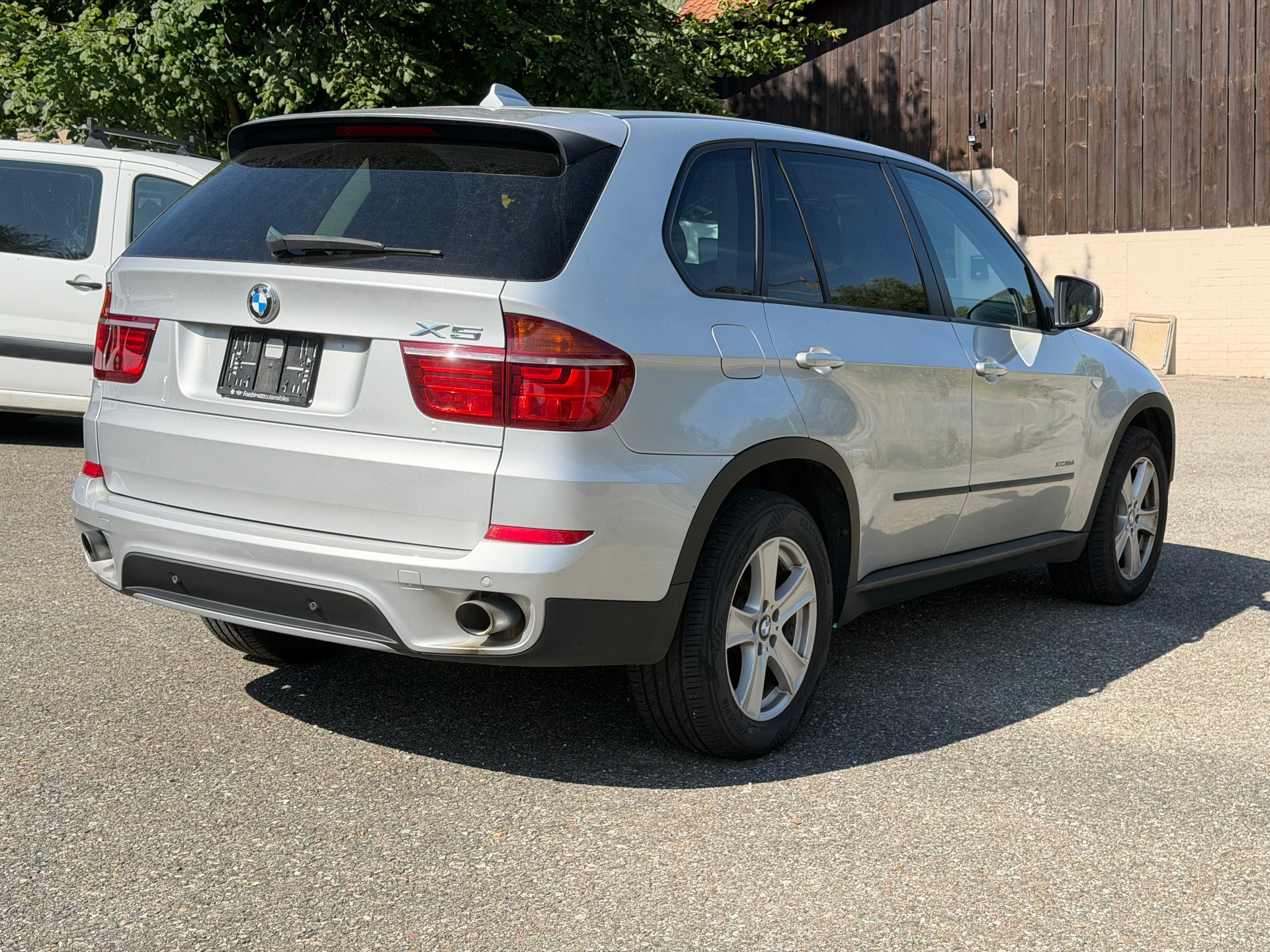 BMW X5 xDrive 40d Steptronic-image-2