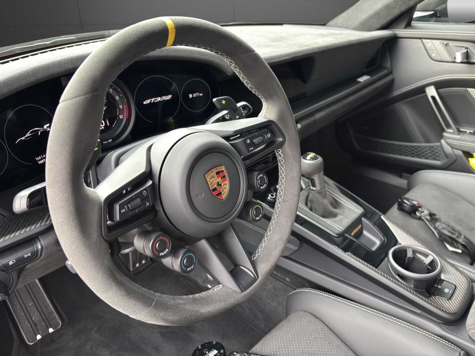 PORSCHE 911 GT3 RS-image-4