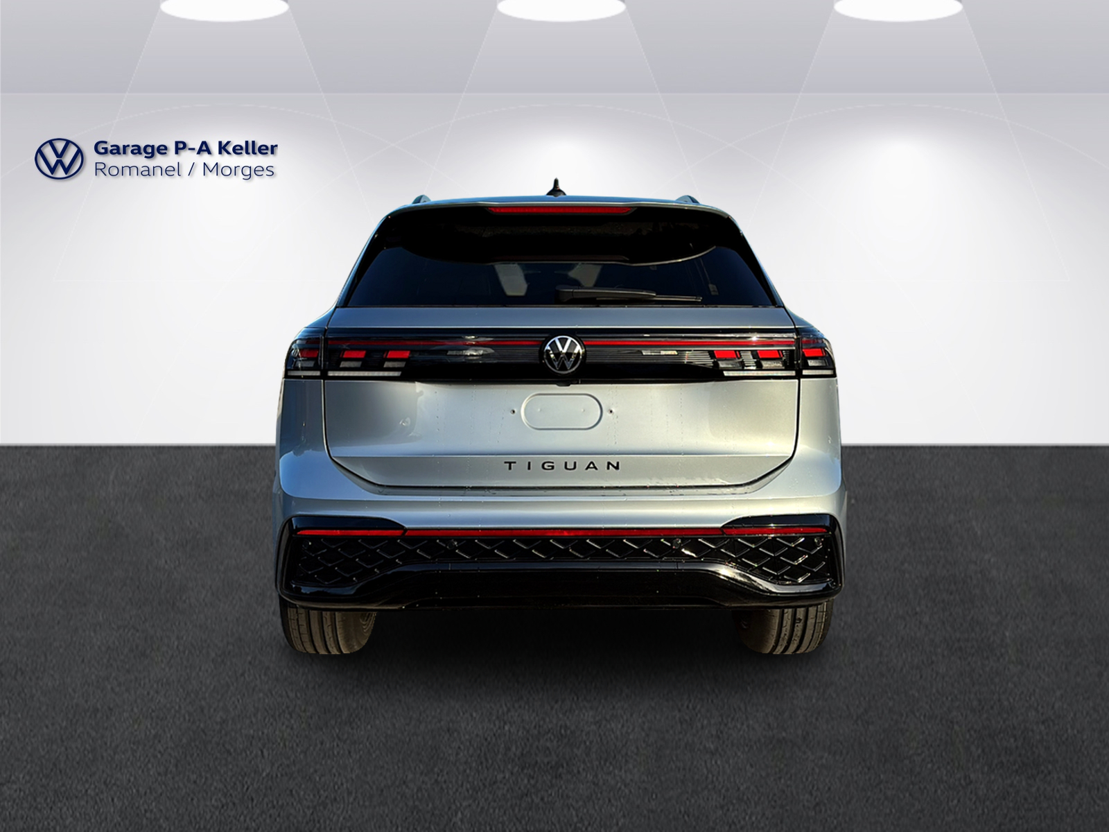 VW Tiguan R-Line UNITED 2.0TSI 204CH 4Motion-image-4