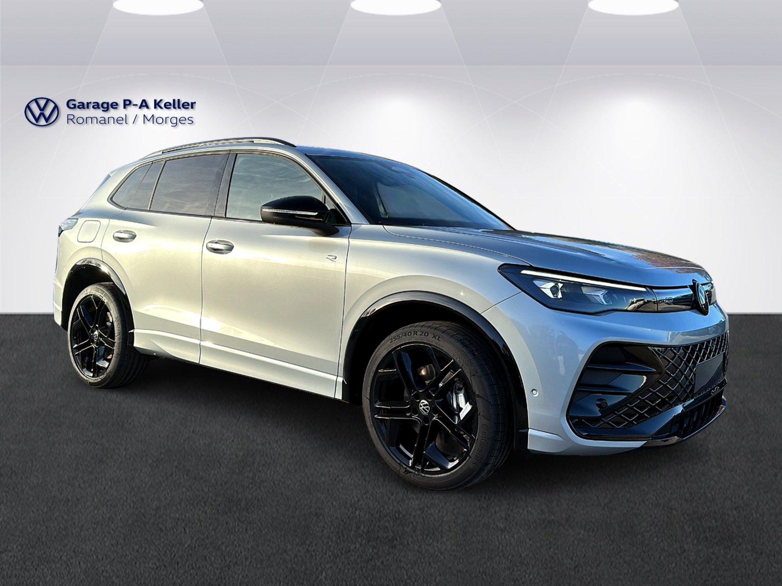 VW Tiguan R-Line UNITED 2.0TSI 204CH 4Motion-showroom-element-2