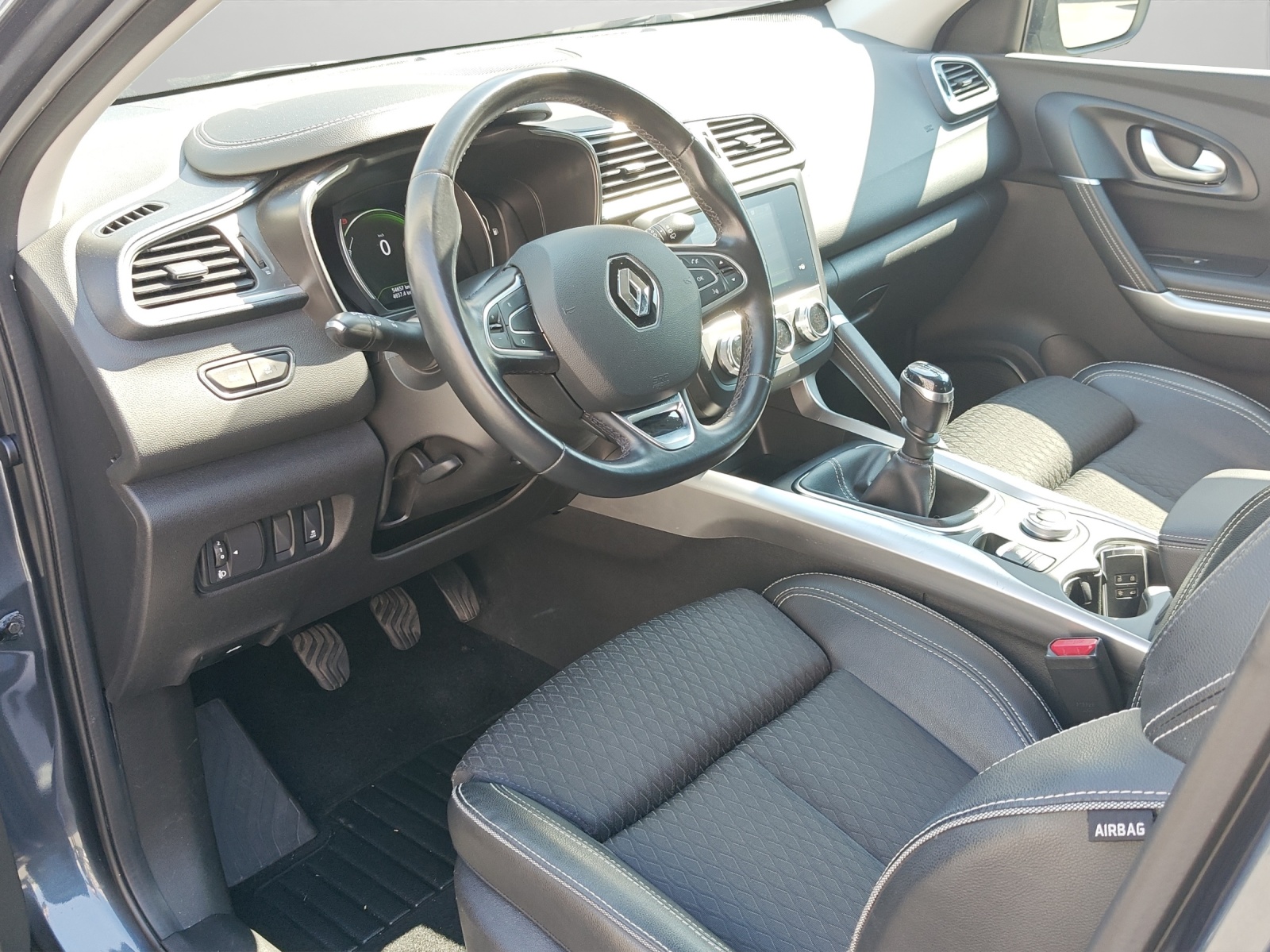 RENAULT Kadjar 1.8 Blue dCi Intens 4WD-image-8