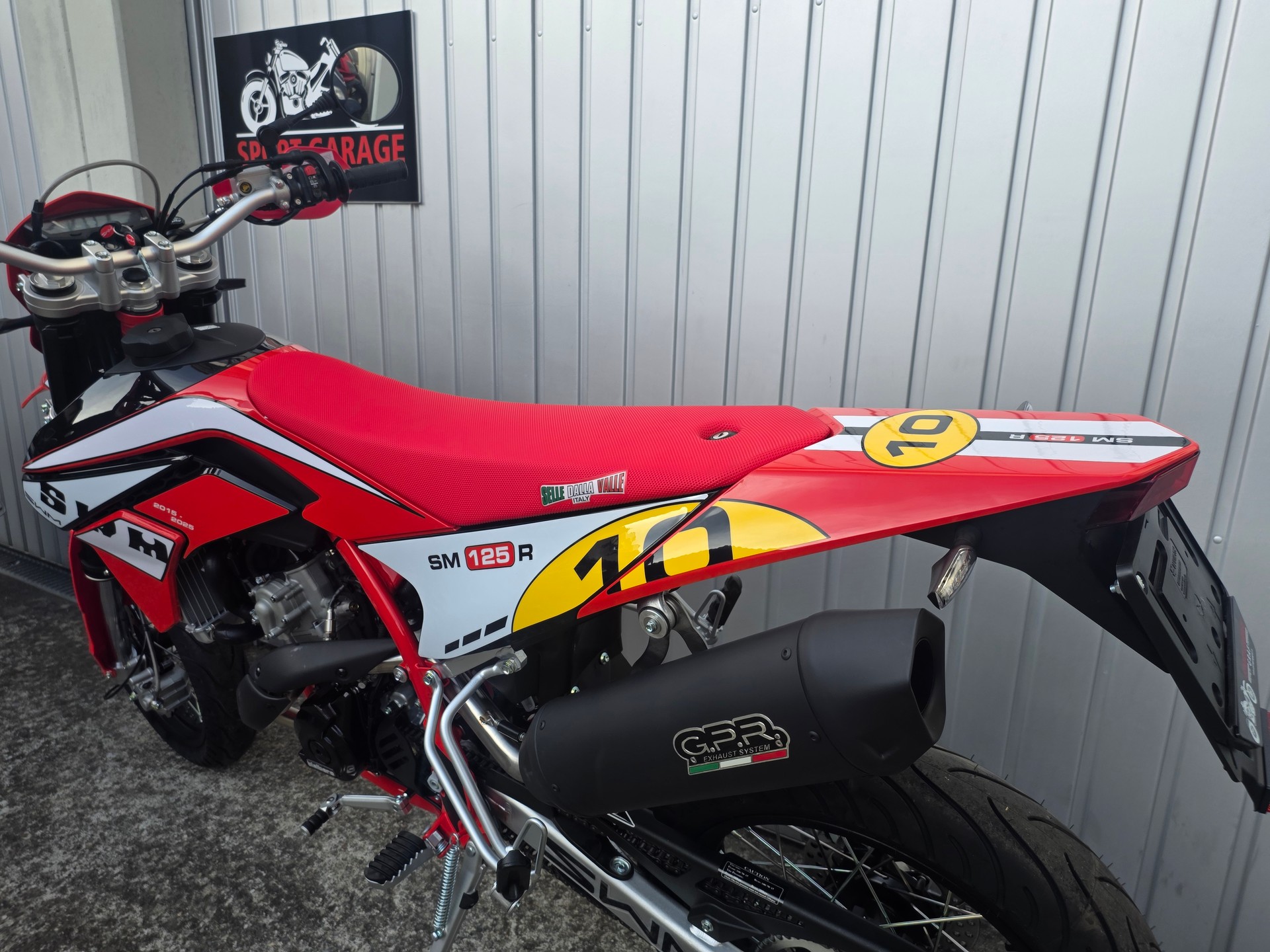 SWM SM 125 R 50 Year Aniversary-showroom-element-3