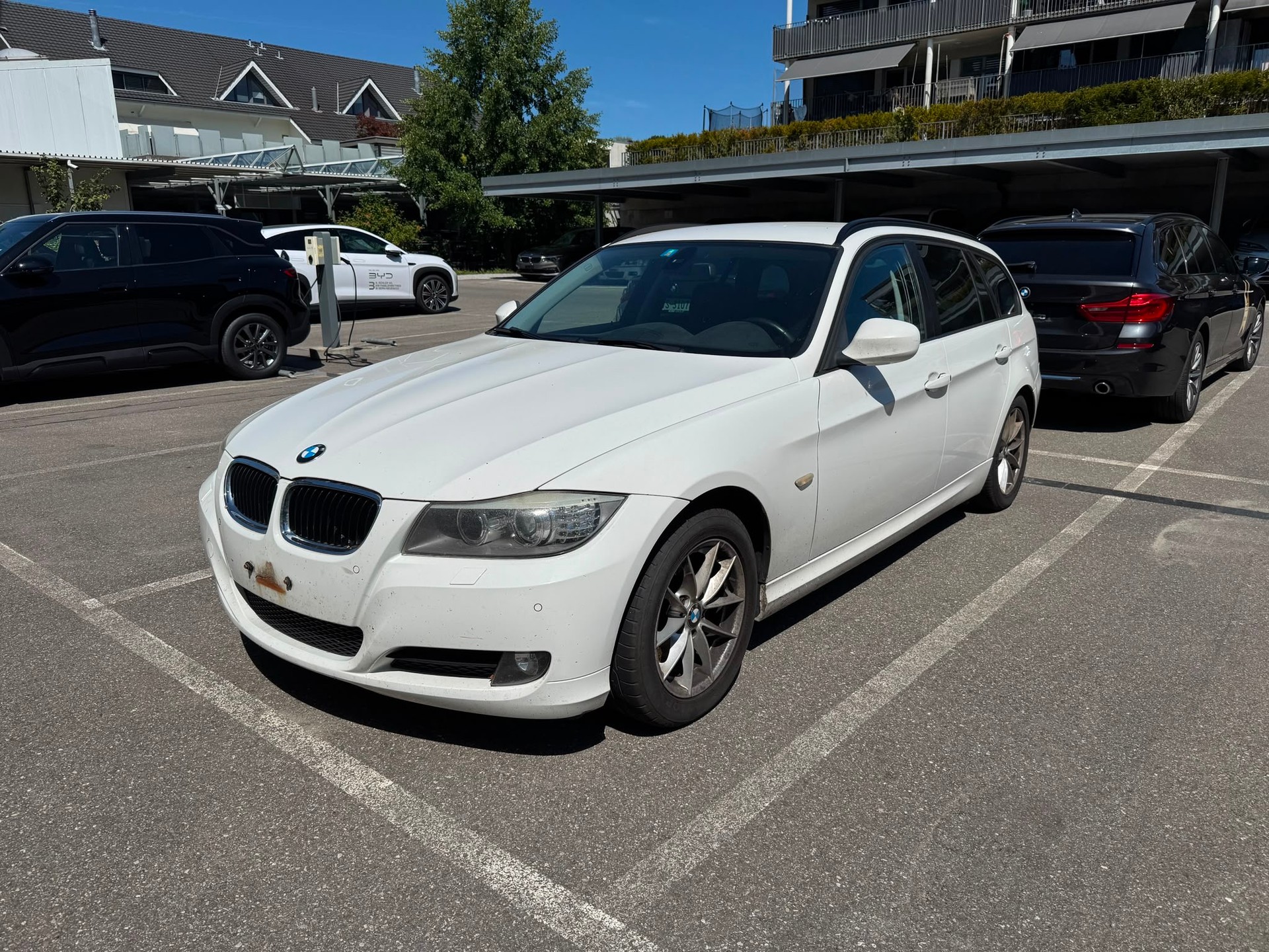 BMW 320d xDrive Touring Steptronic-image-1