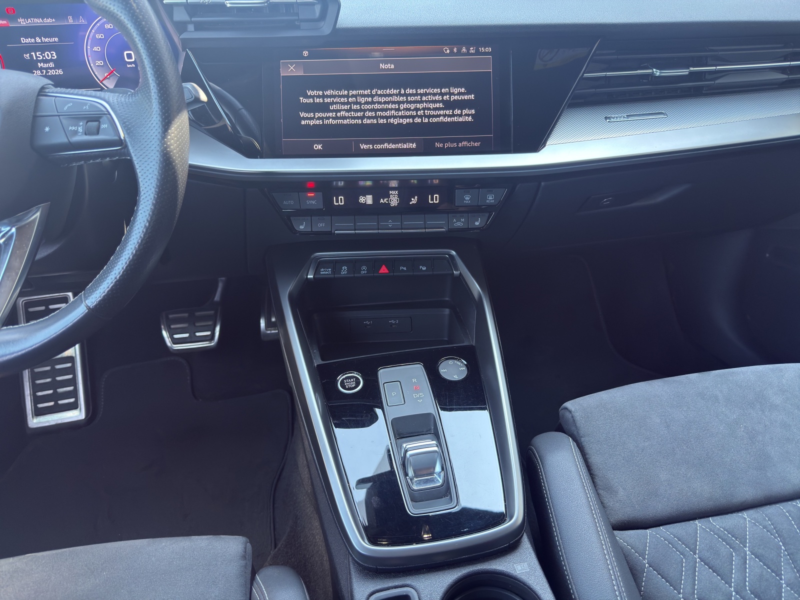 AUDI A3 Sportback 35 TFSI S line Attraction S-tronic-image-10