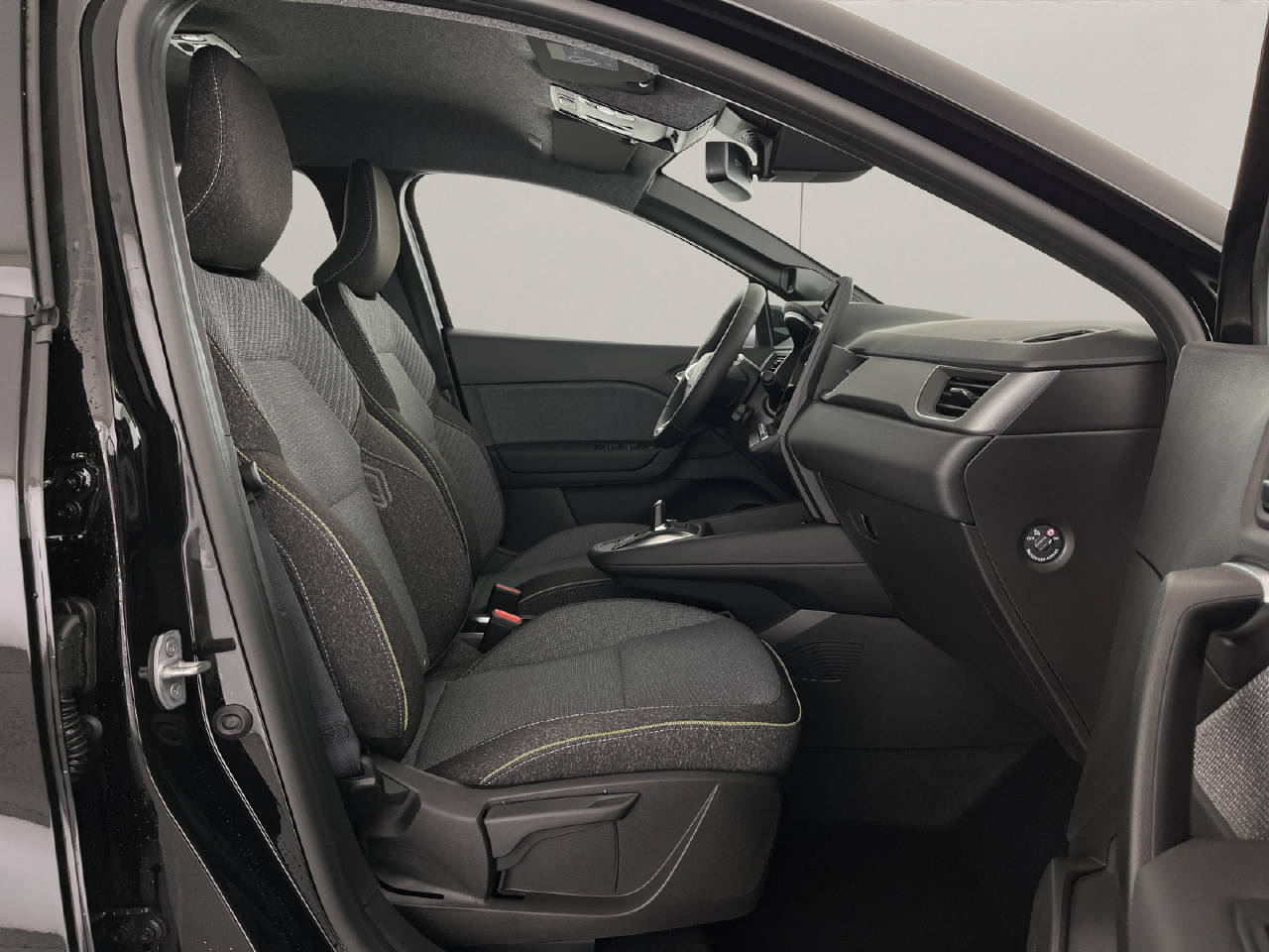 RENAULT Captur 1.8 E-Tech techno-image-15