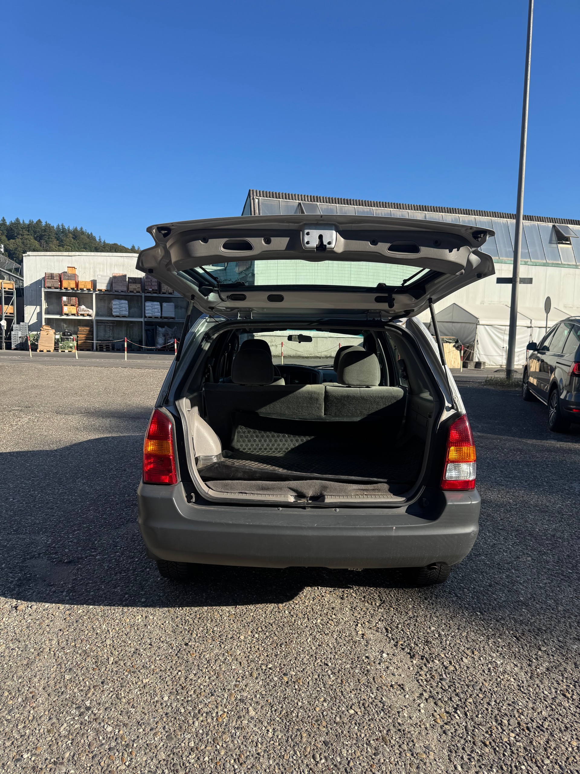 MAZDA Tribute 2.0 16V Comfort-image-8