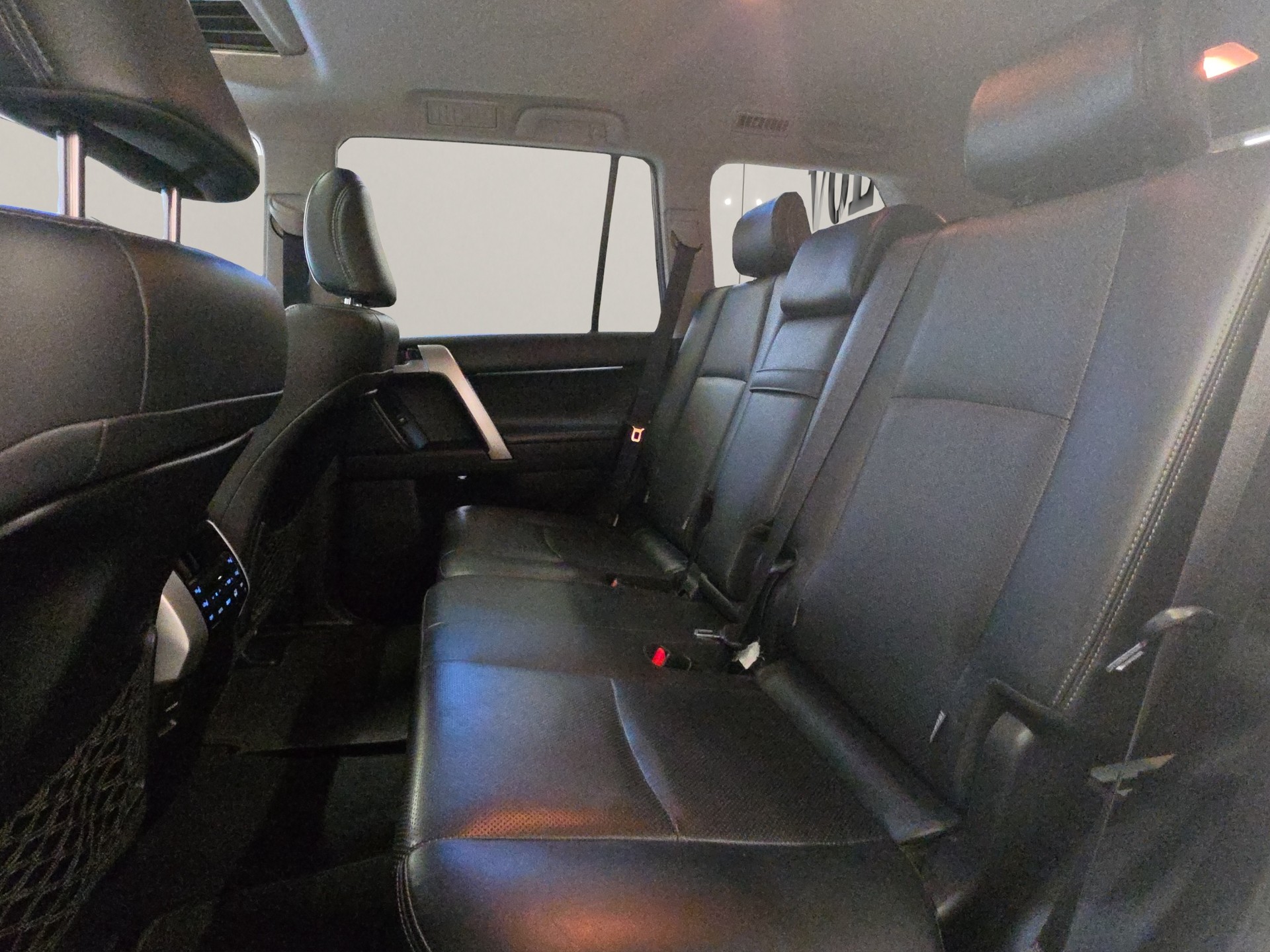 TOYOTA Land Cruiser 2.8 D 177 Style Hirsch AHK 3500 KG-image-12