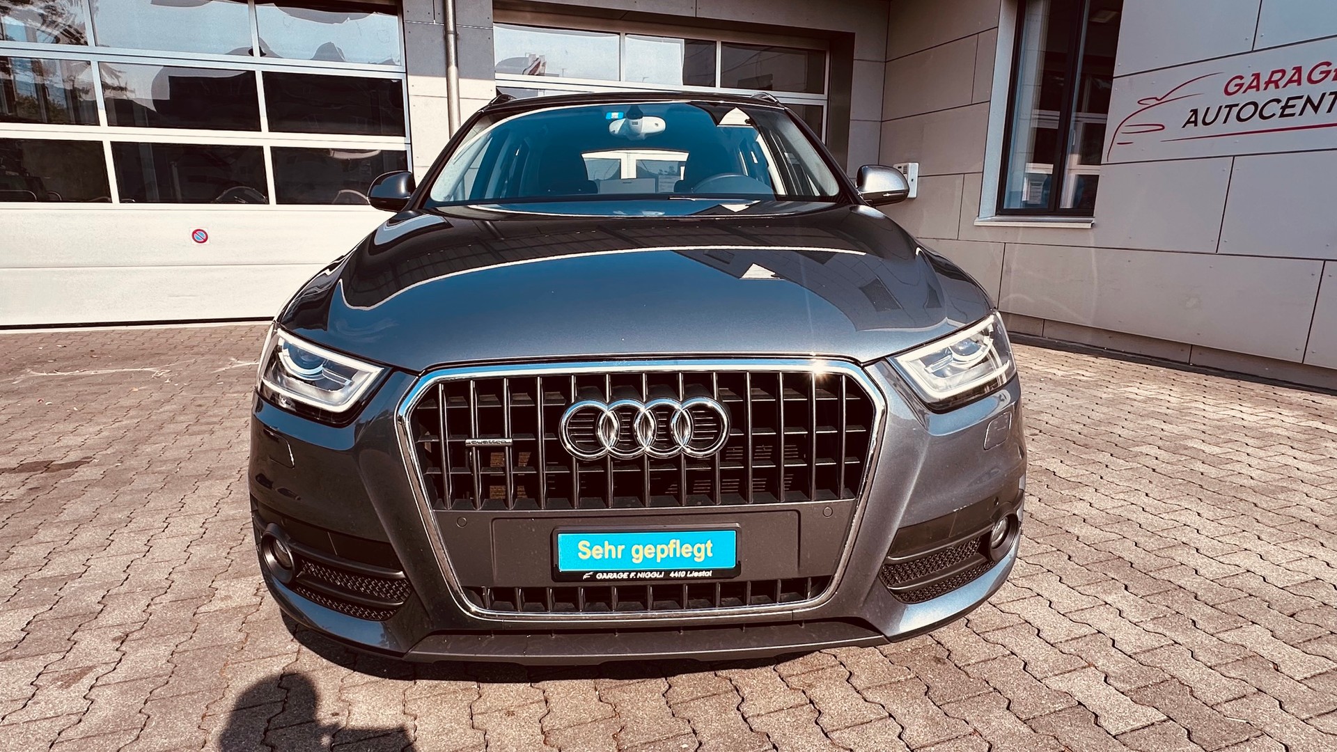 AUDI Q3 2.0 TFSI quattro S-tronic-image-22