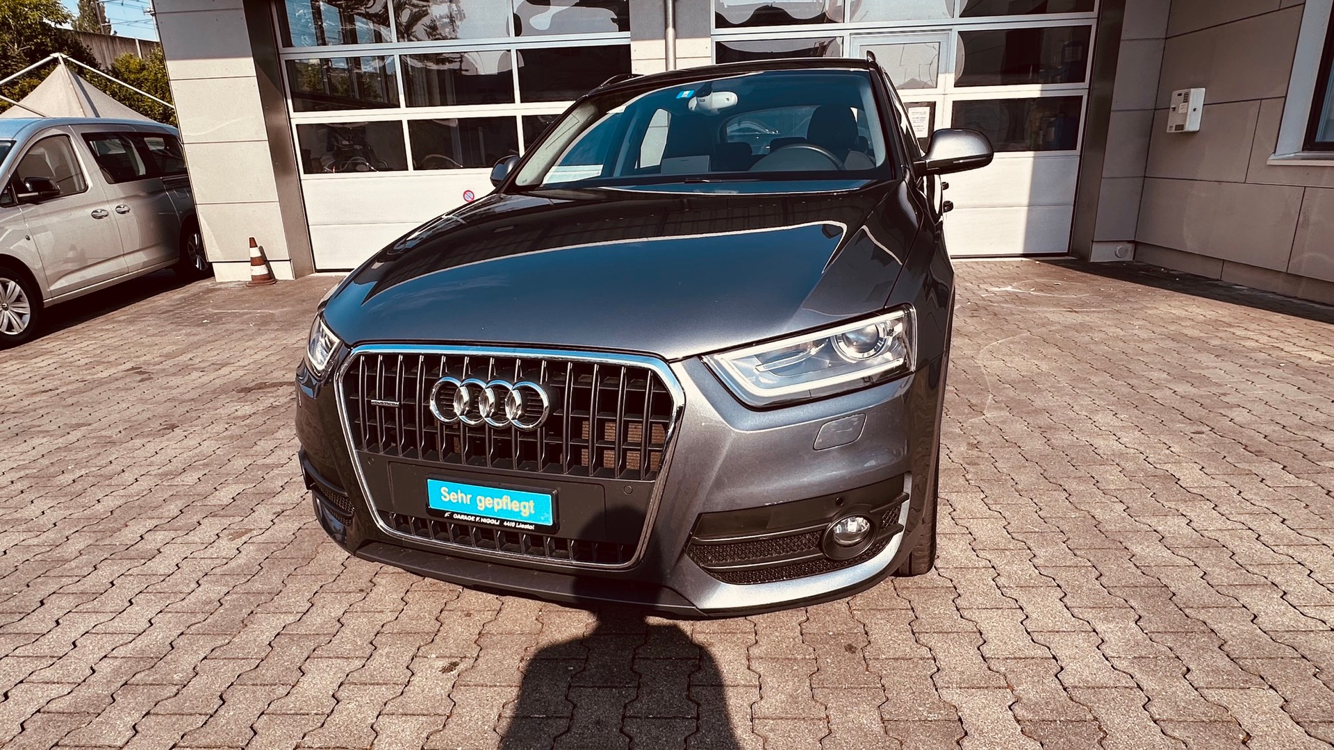AUDI Q3 2.0 TFSI quattro S-tronic-image-21