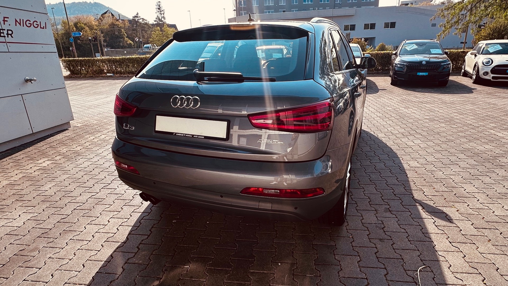 AUDI Q3 2.0 TFSI quattro S-tronic-image-9