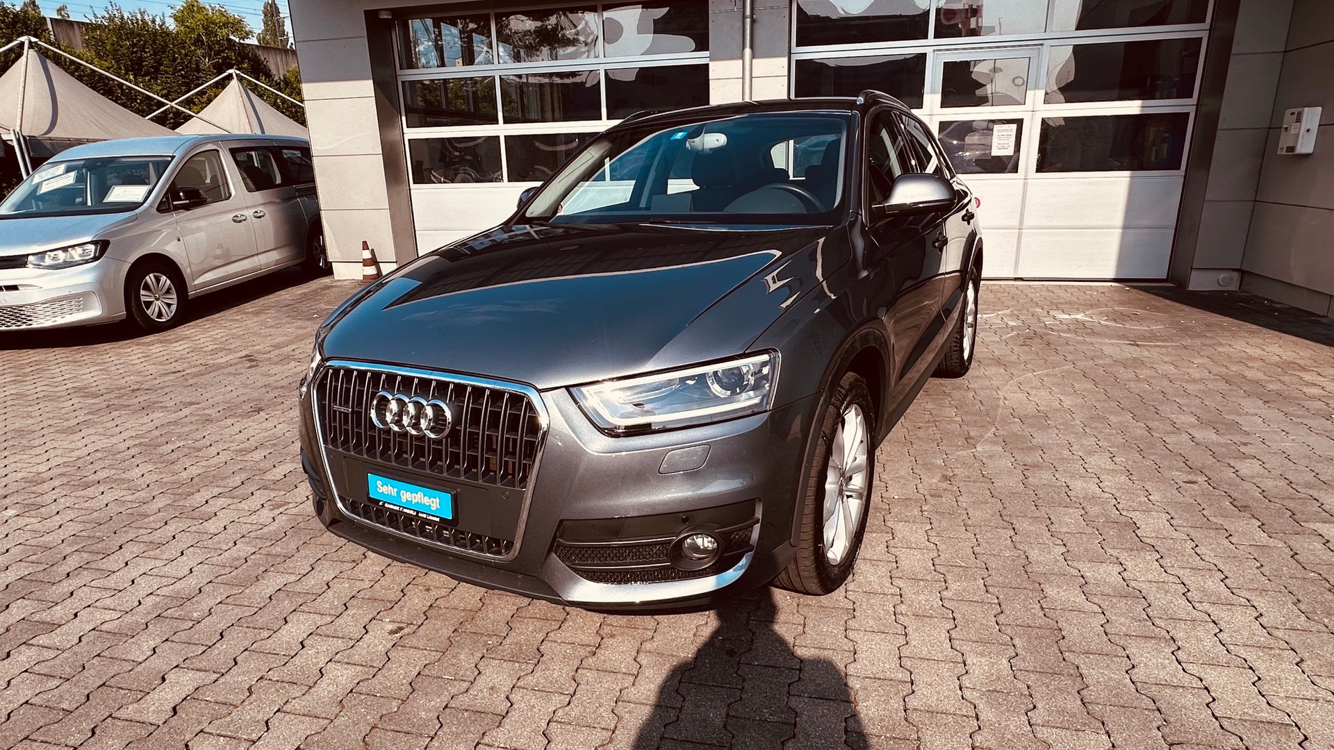 AUDI Q3 2.0 TFSI quattro S-tronic-image-20