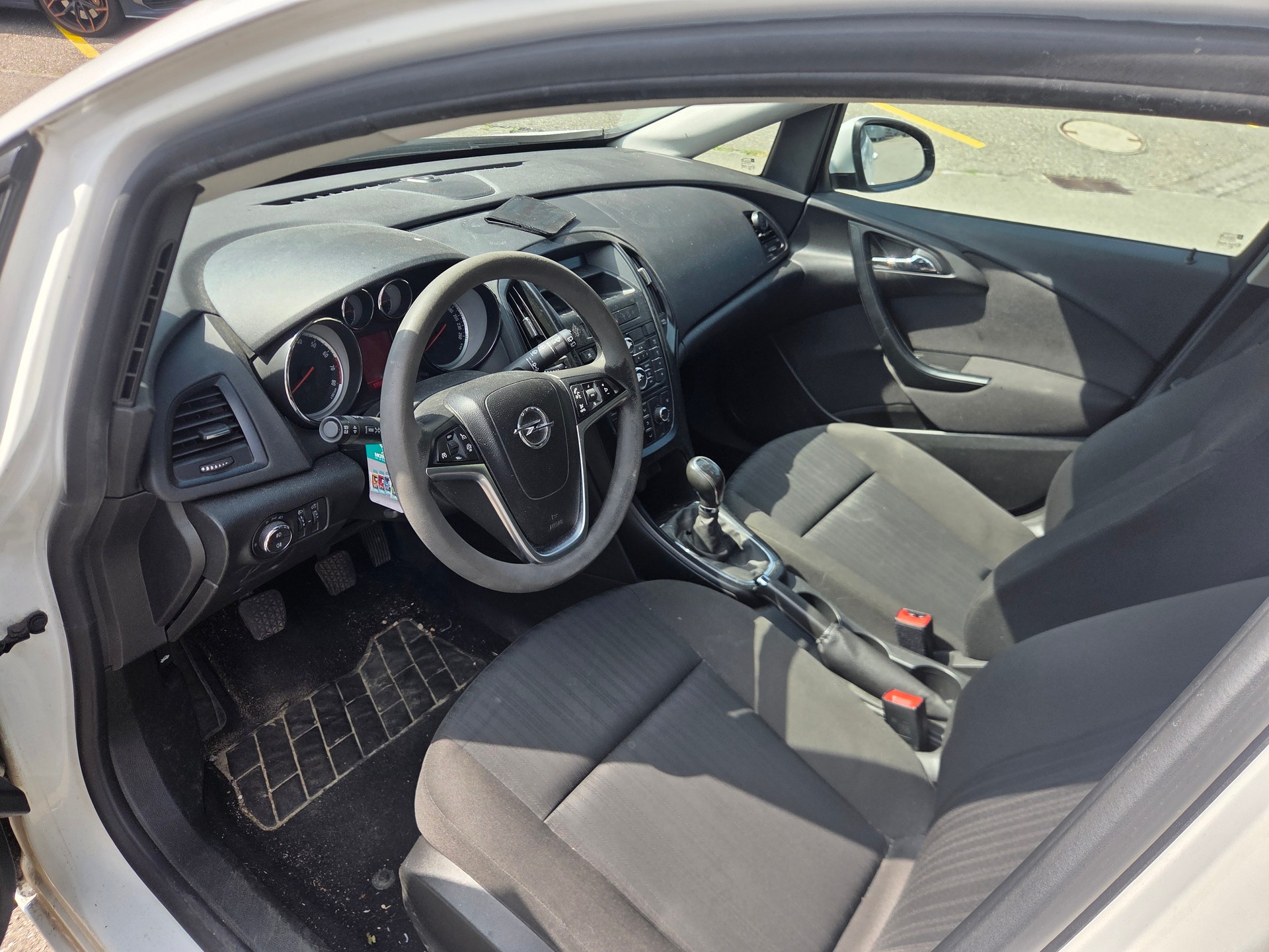 OPEL Astra SportsTourer 1.4i 16V-image-9