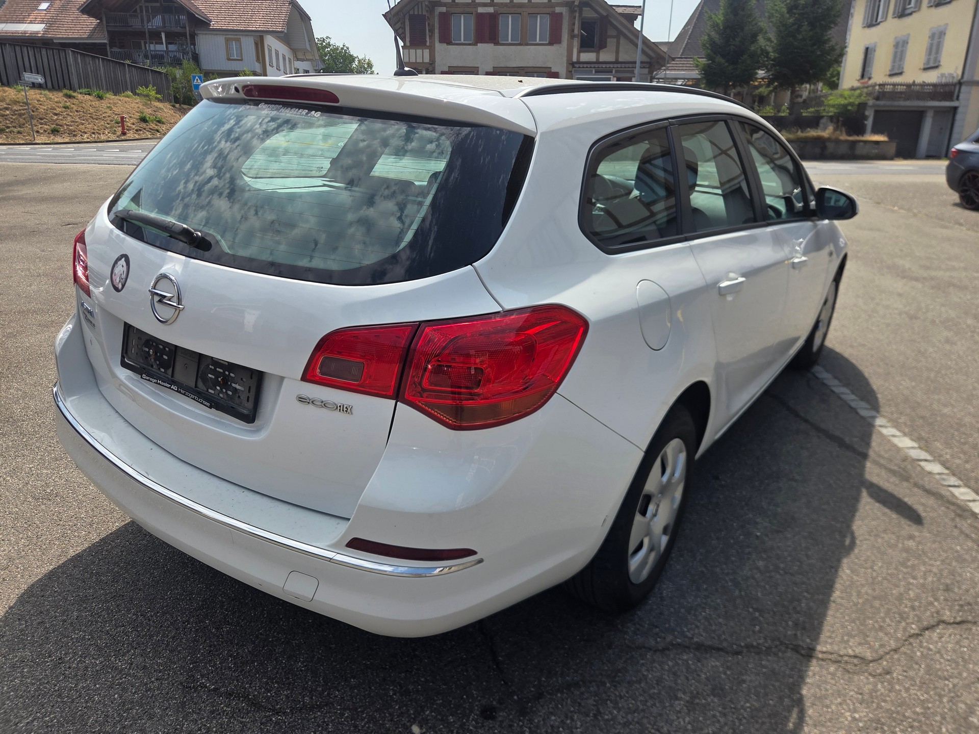 OPEL Astra SportsTourer 1.4i 16V-image-6