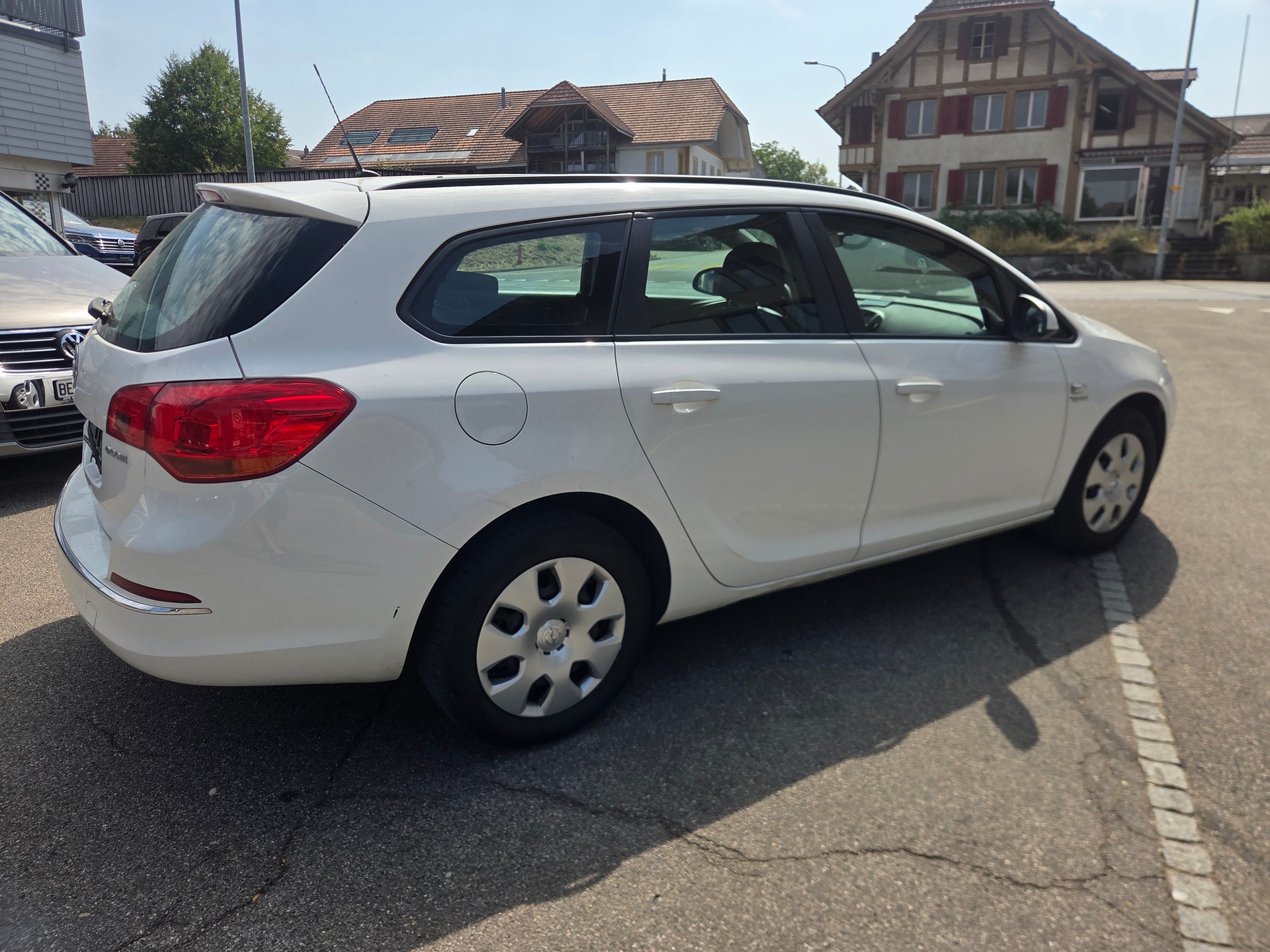 OPEL Astra SportsTourer 1.4i 16V-image-7