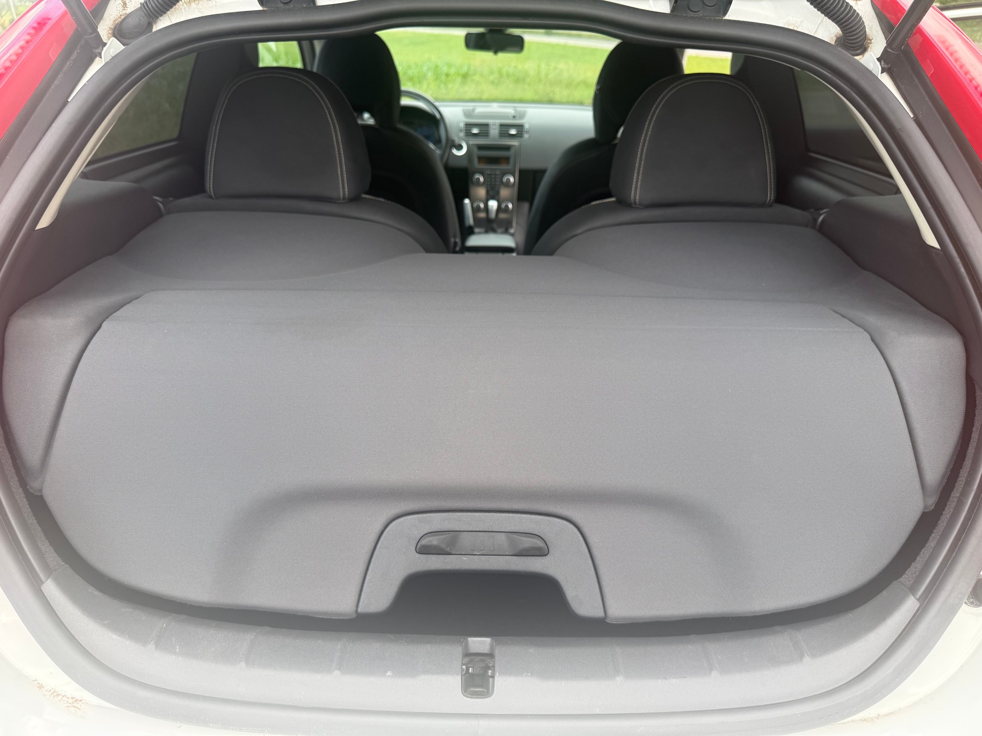 VOLVO C30 D3 R-Design-image-14
