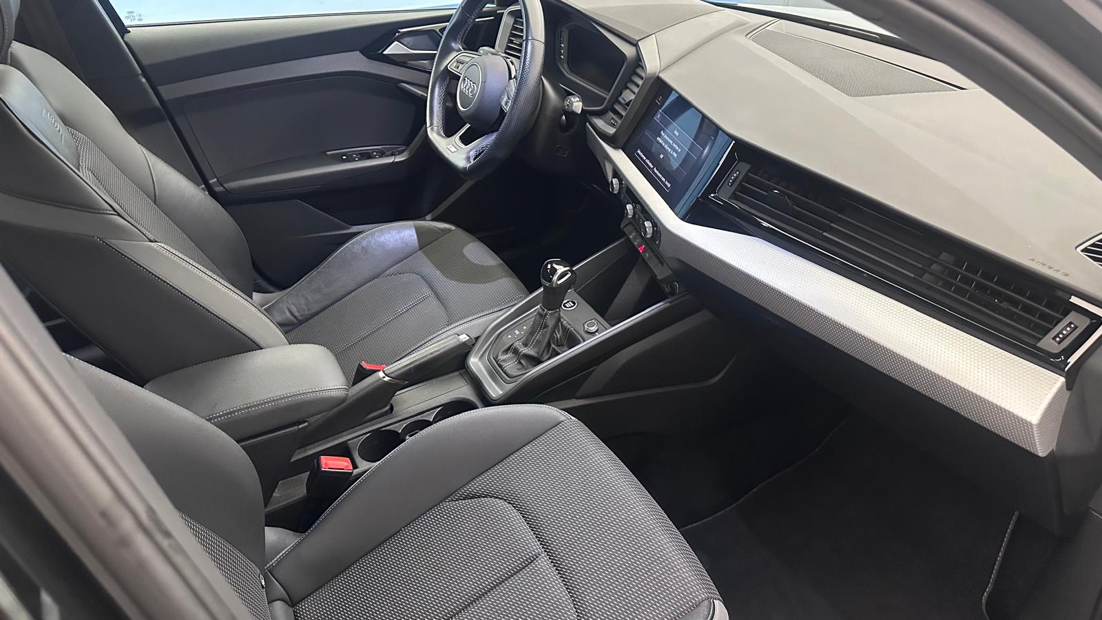 AUDI A1 Sportback 30 TFSI Attraction-image-10