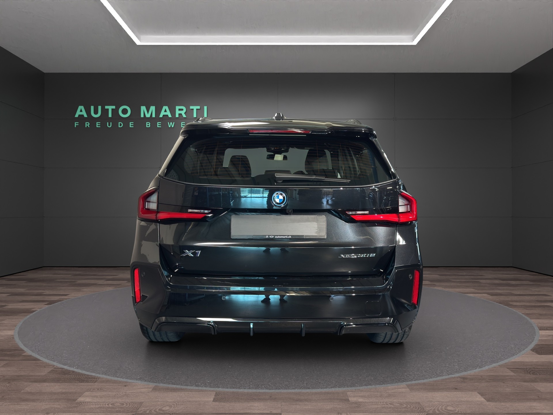 BMW X1 30e xDrive-image-2