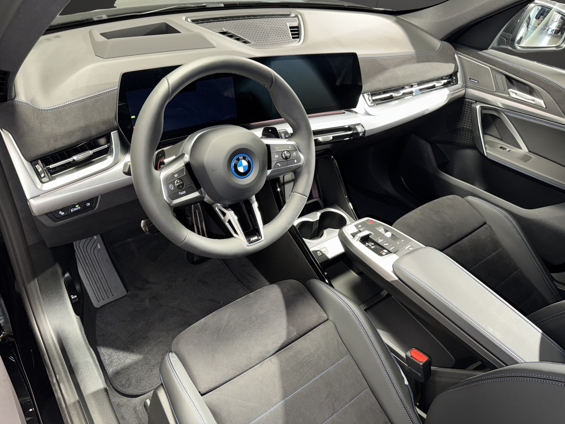 BMW X1 30e xDrive-image-7