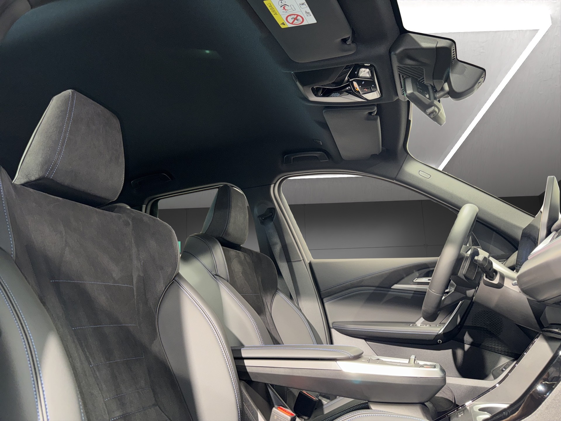 BMW X1 30e xDrive-image-19