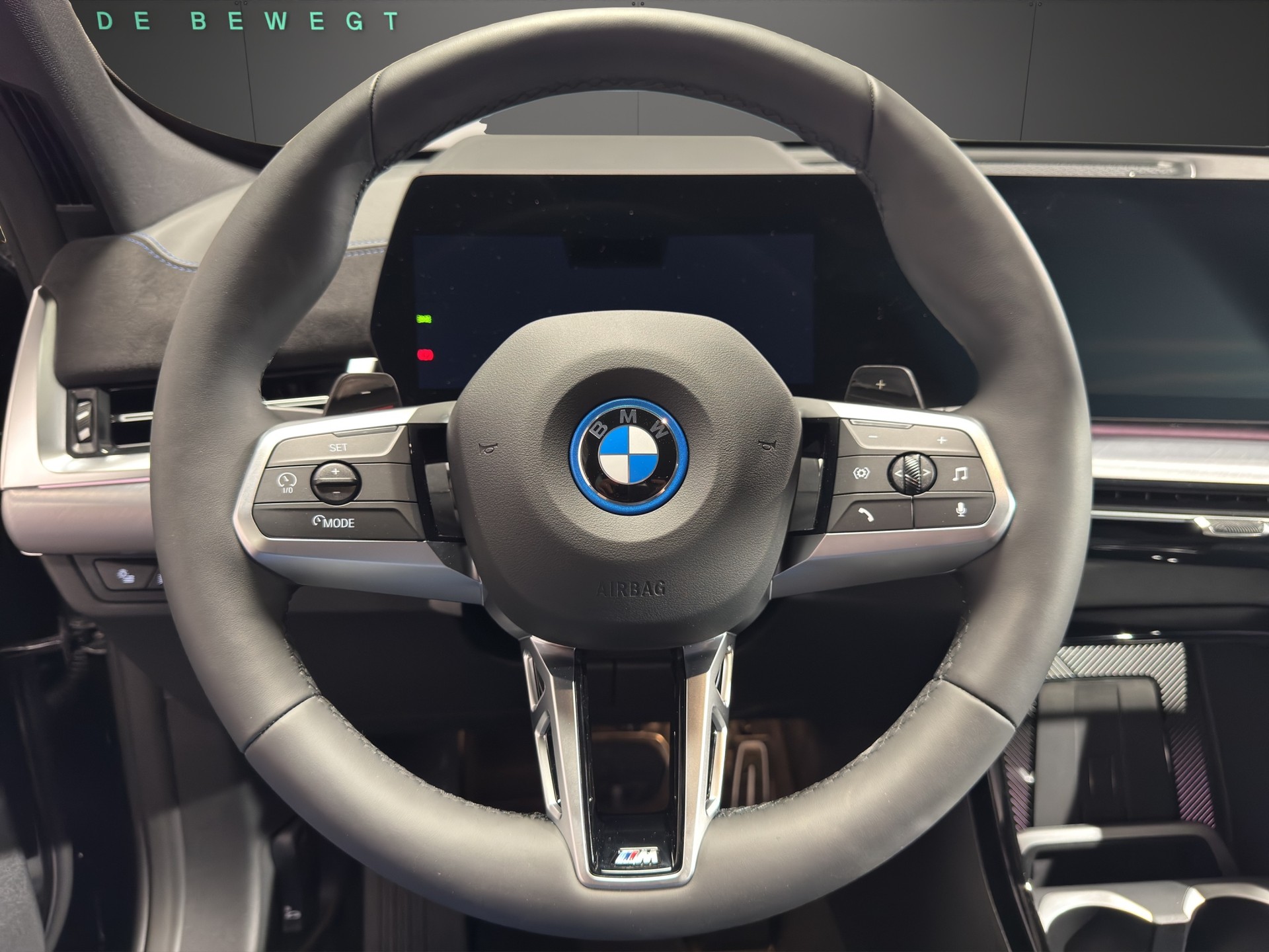 BMW X1 30e xDrive-image-12