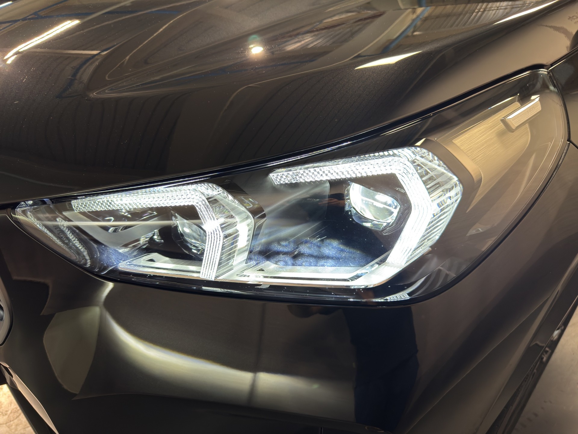 BMW X1 30e xDrive-image-6