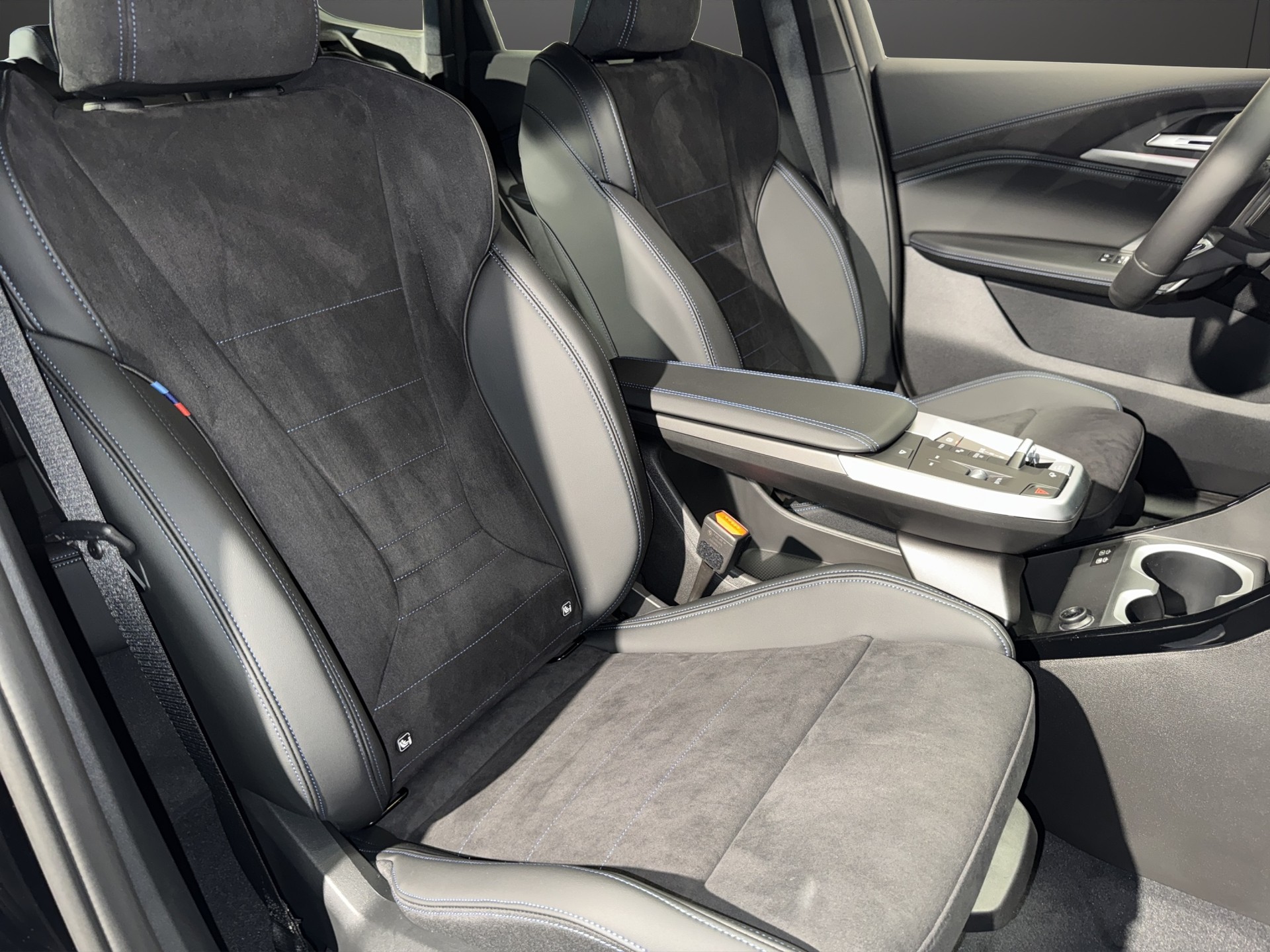 BMW X1 30e xDrive-image-16