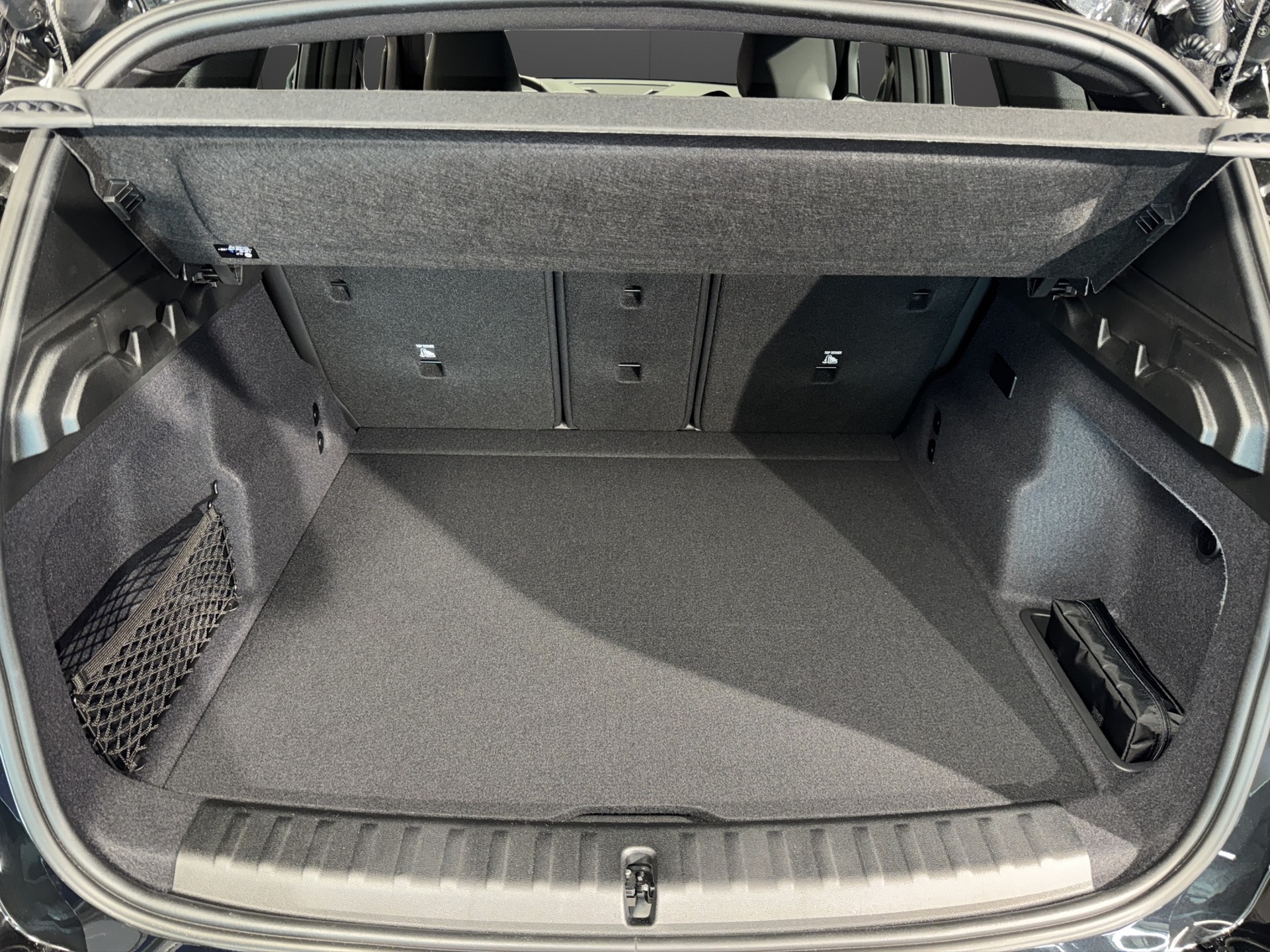BMW X1 30e xDrive-image-14