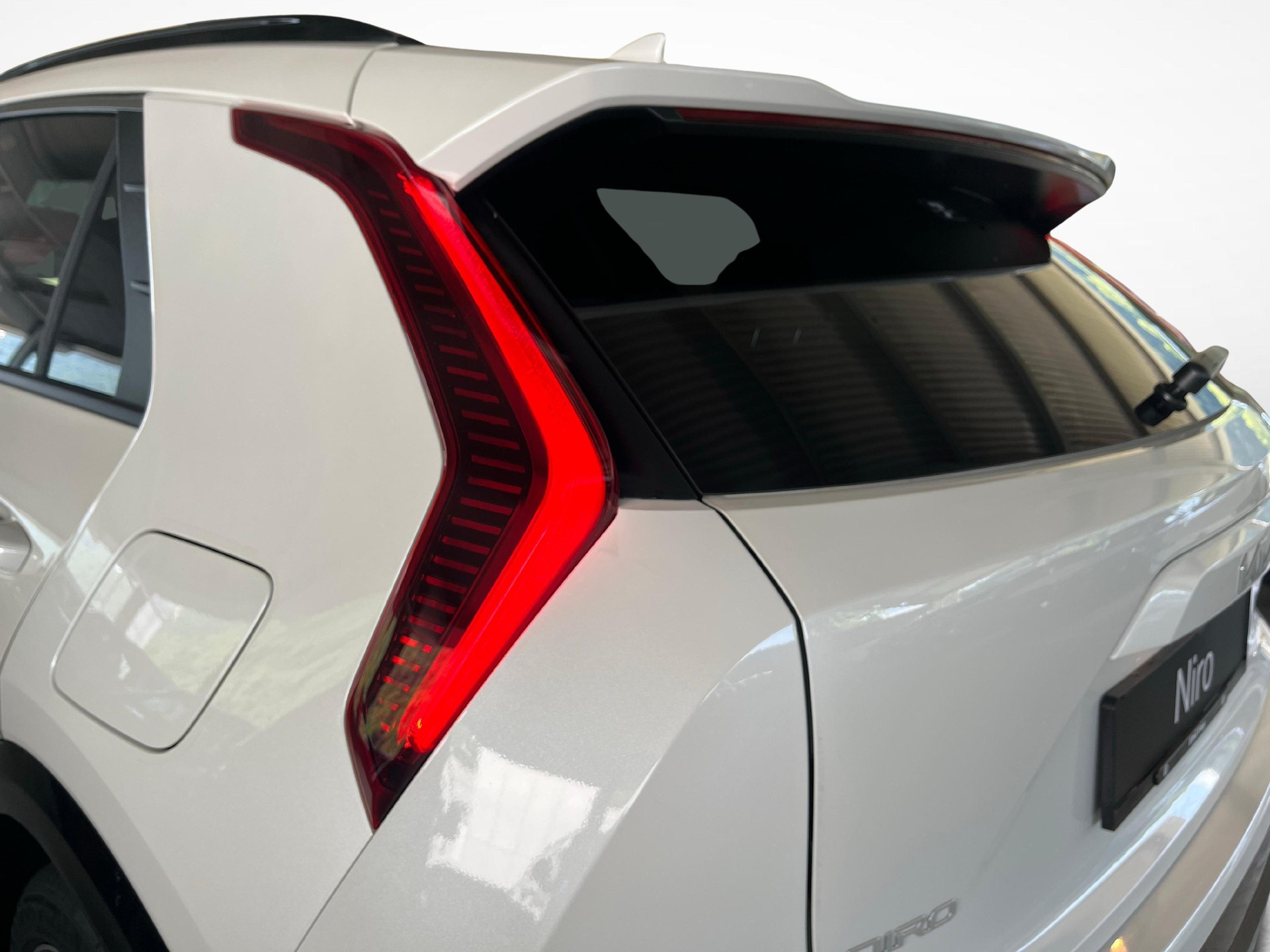 KIA Niro 1.6 GDi Plug-in Hybrid Style-image-17