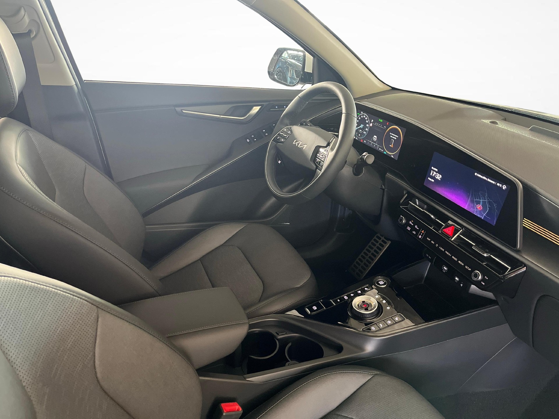 KIA Niro 1.6 GDi Plug-in Hybrid Style-image-9