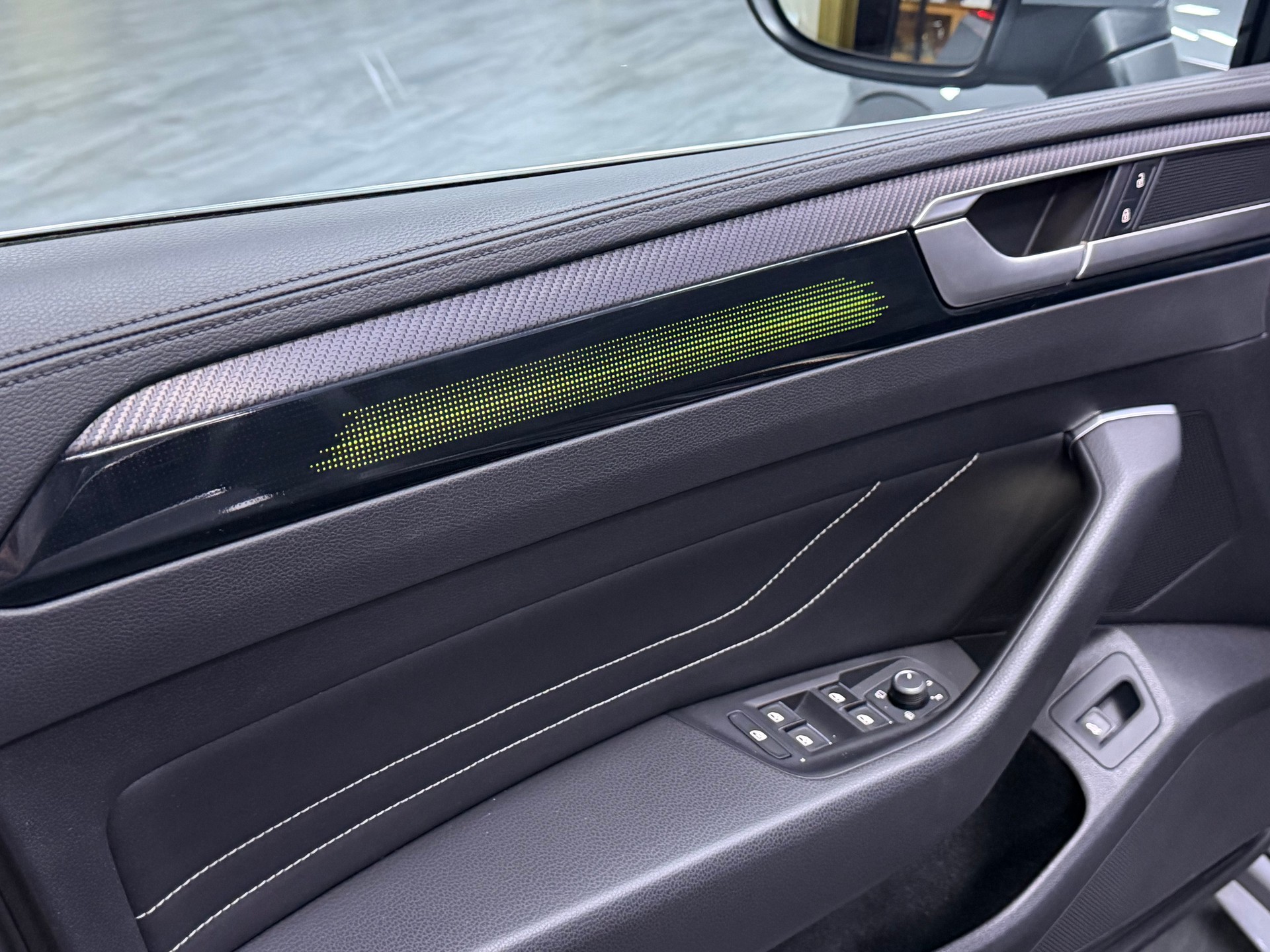 VW Arteon 2.0 TDI R-Line 4Motion DSG / Sitz Masagge / Leasing ab 299.- Monate-image-10