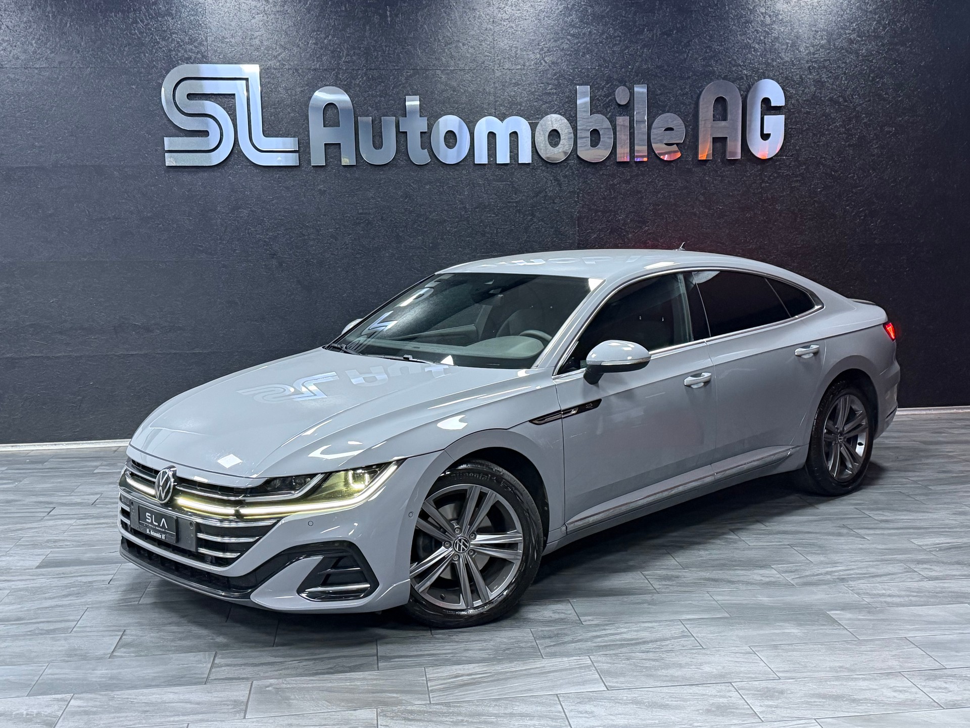 VW Arteon 2.0 TDI R-Line 4Motion DSG / Sitz Masagge / Leasing ab 299.- Monate