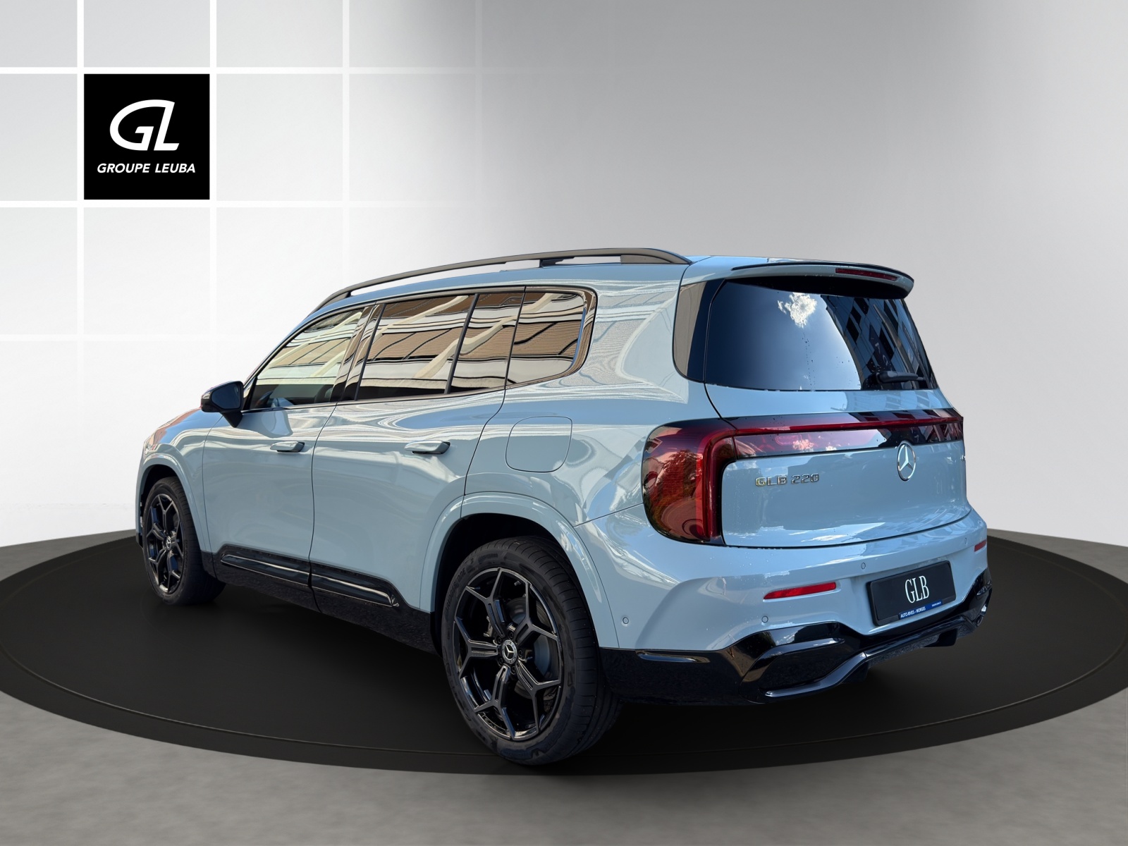 MERCEDES-BENZ GLB 220 4Matic 8G-Tronic-image-3