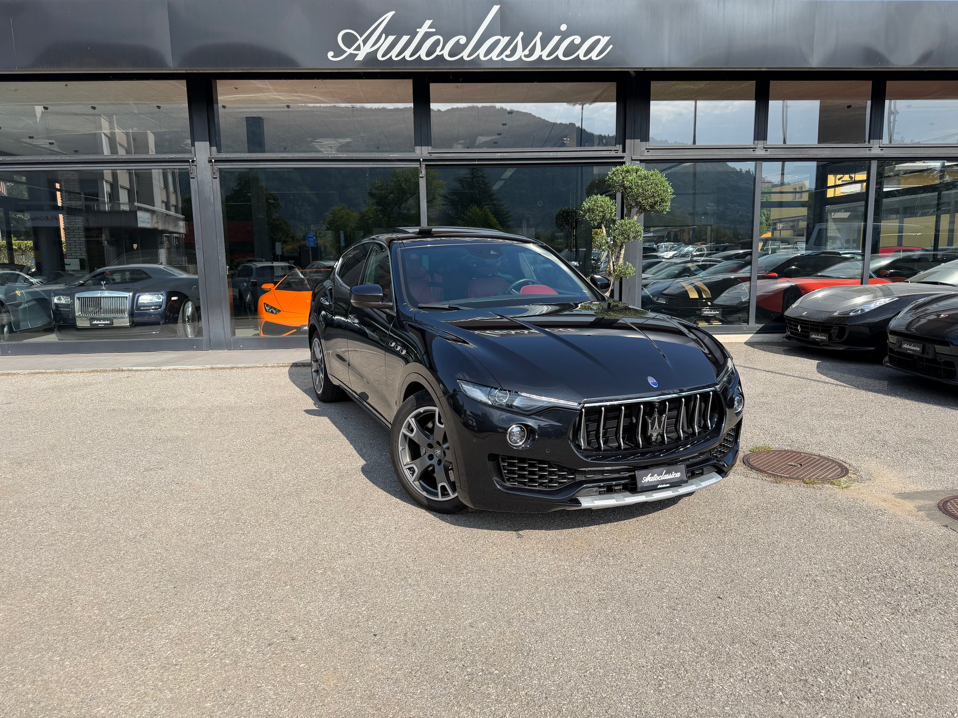 MASERATI Levante S 3.0 V6 Automatica-image-0