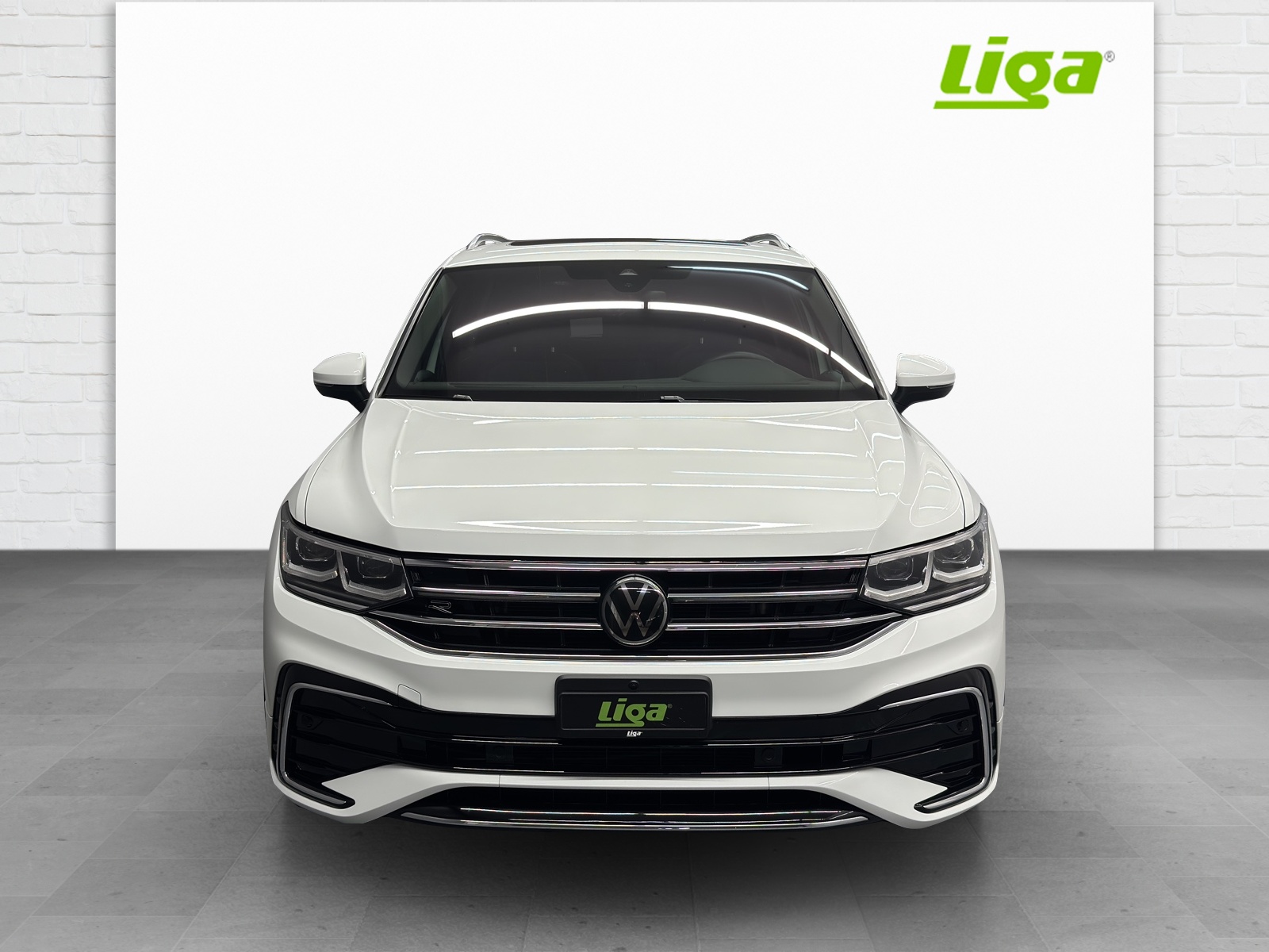 VW Tiguan Allspace 2.0 TSI R-Line DSG-image-1