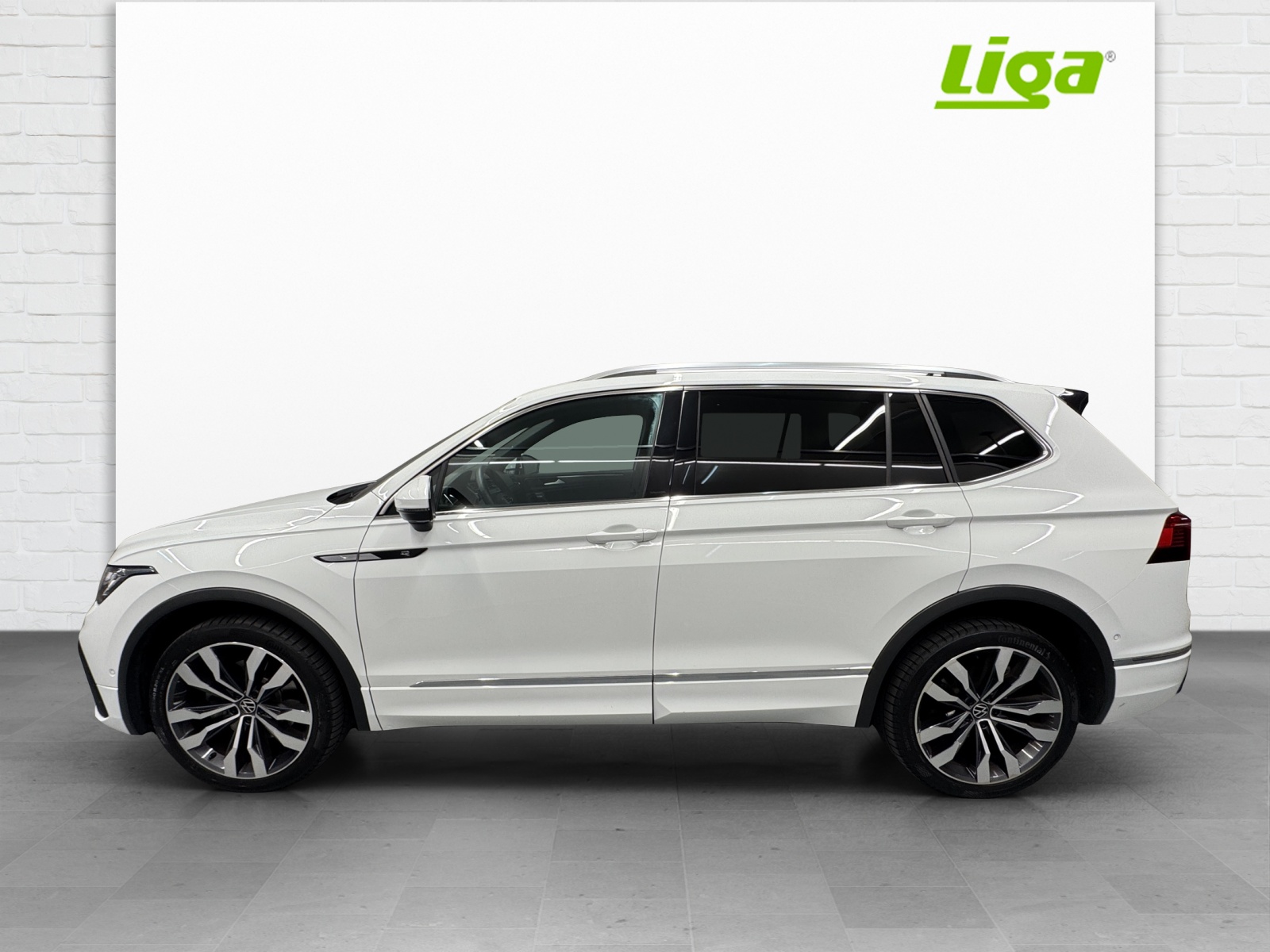 VW Tiguan Allspace 2.0 TSI R-Line DSG-image-2