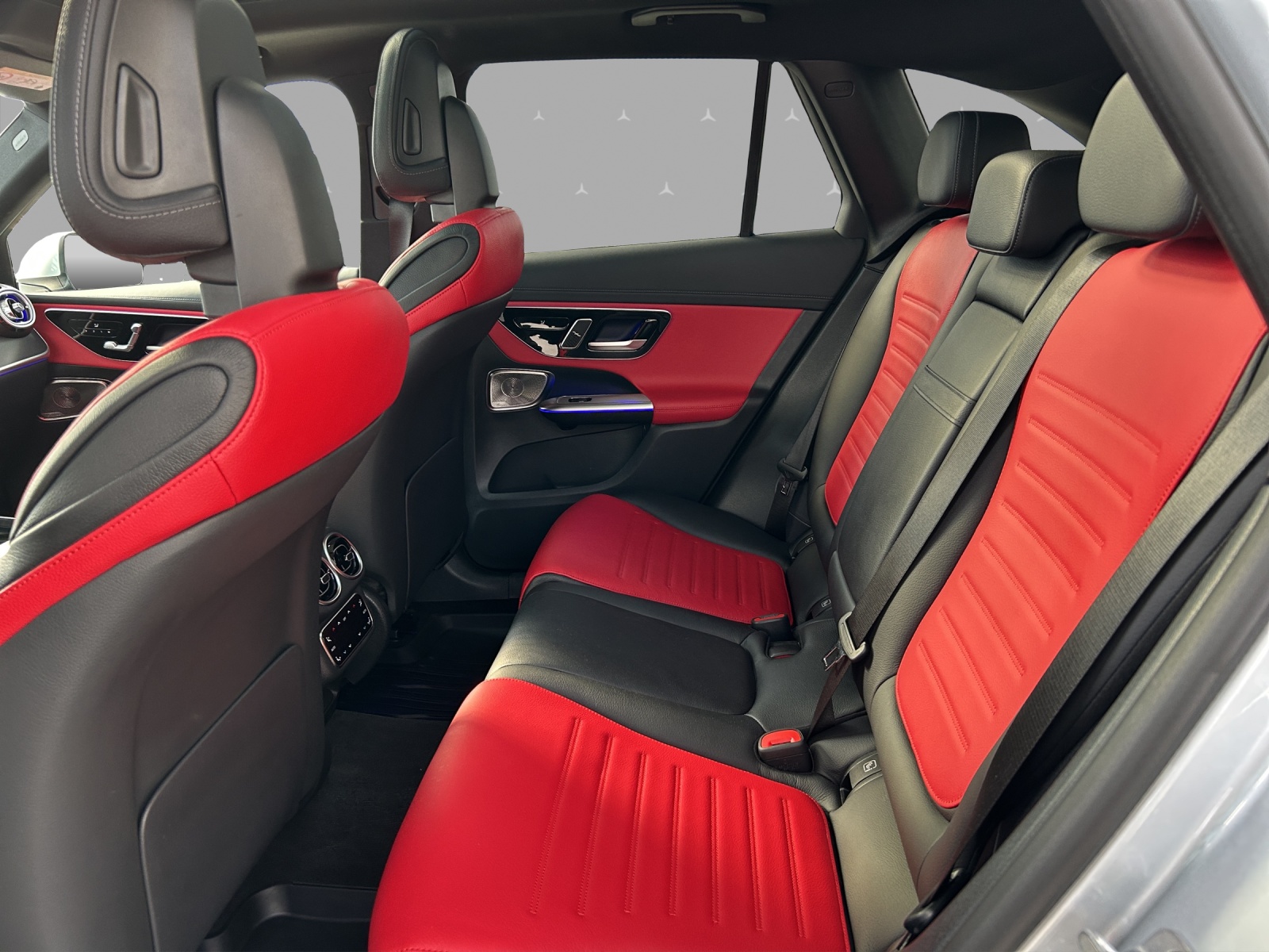 MERCEDES-BENZ GLC 200 4Matic 9G-Tronic-image-13