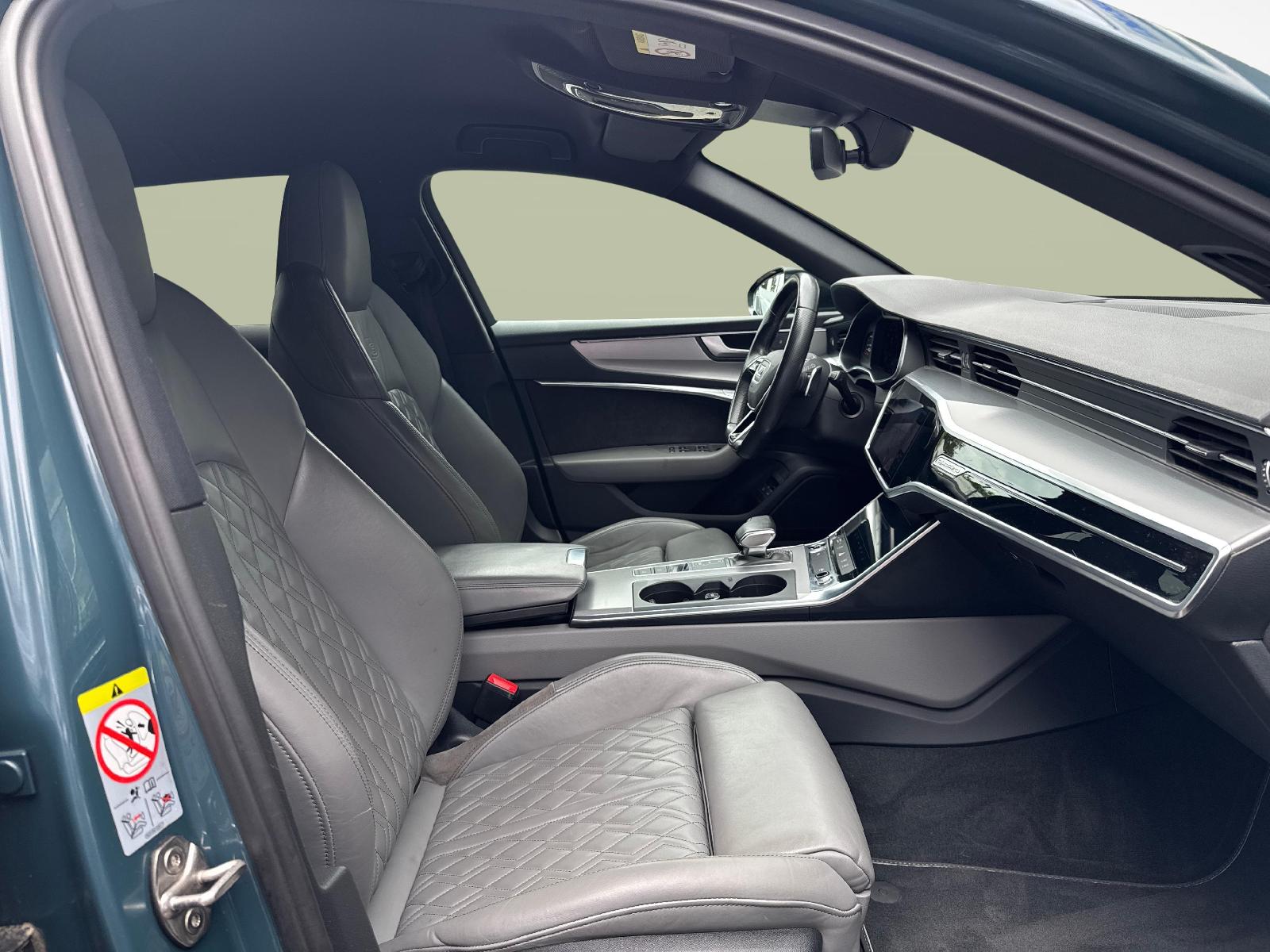 AUDI A6 Avant 2.0 55 TFSI e Sport quattro S-Tronic-image-9