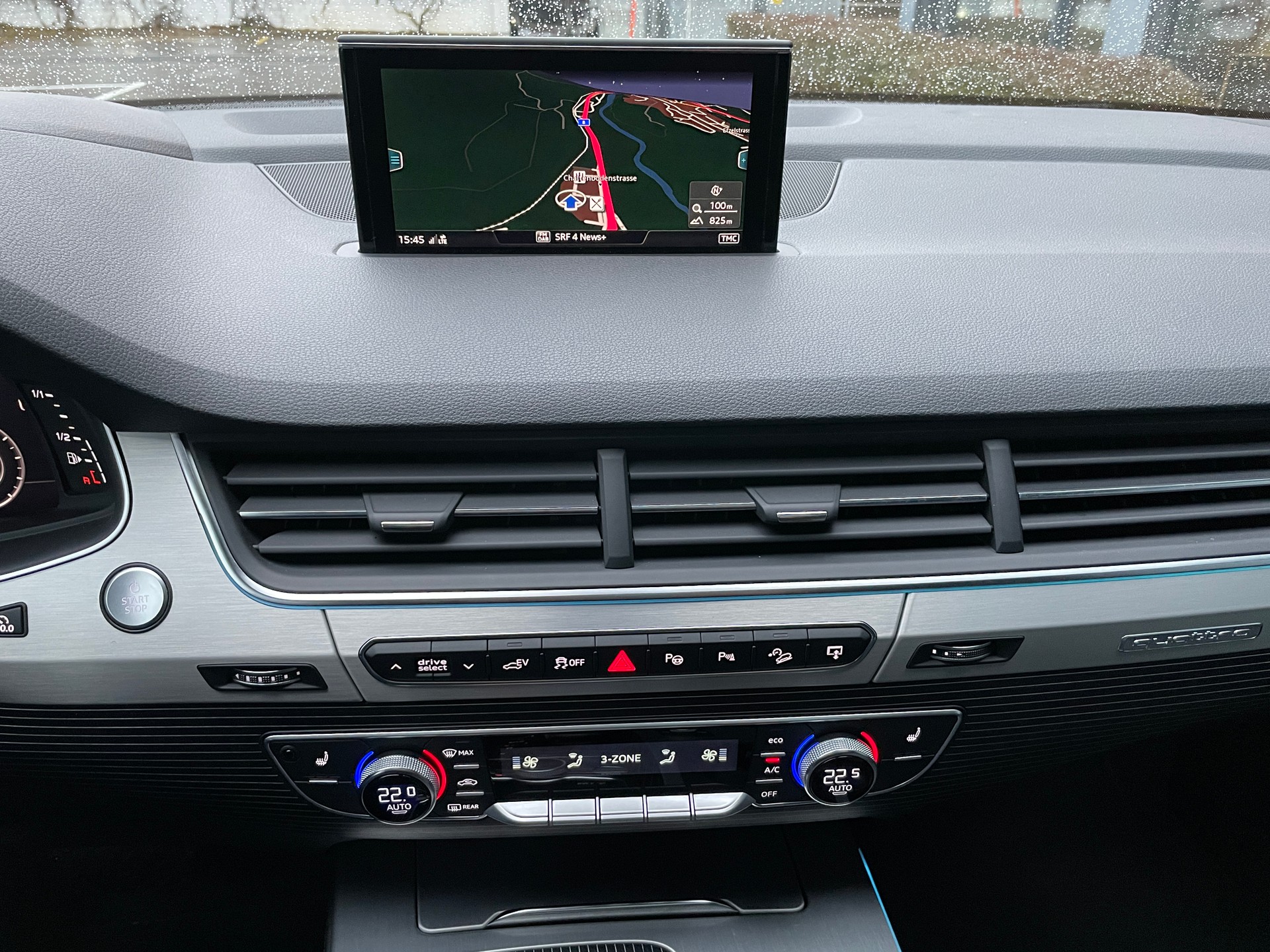 AUDI Q7 e-tron 3.0 TDI quattro tiptronic-image-22