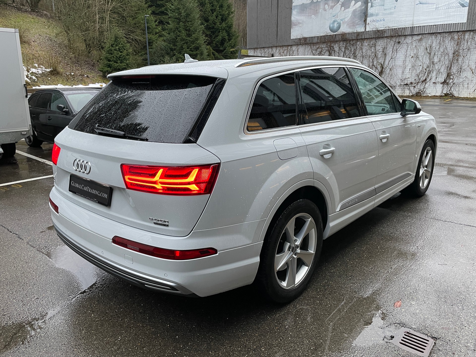 AUDI Q7 e-tron 3.0 TDI quattro tiptronic-image-7