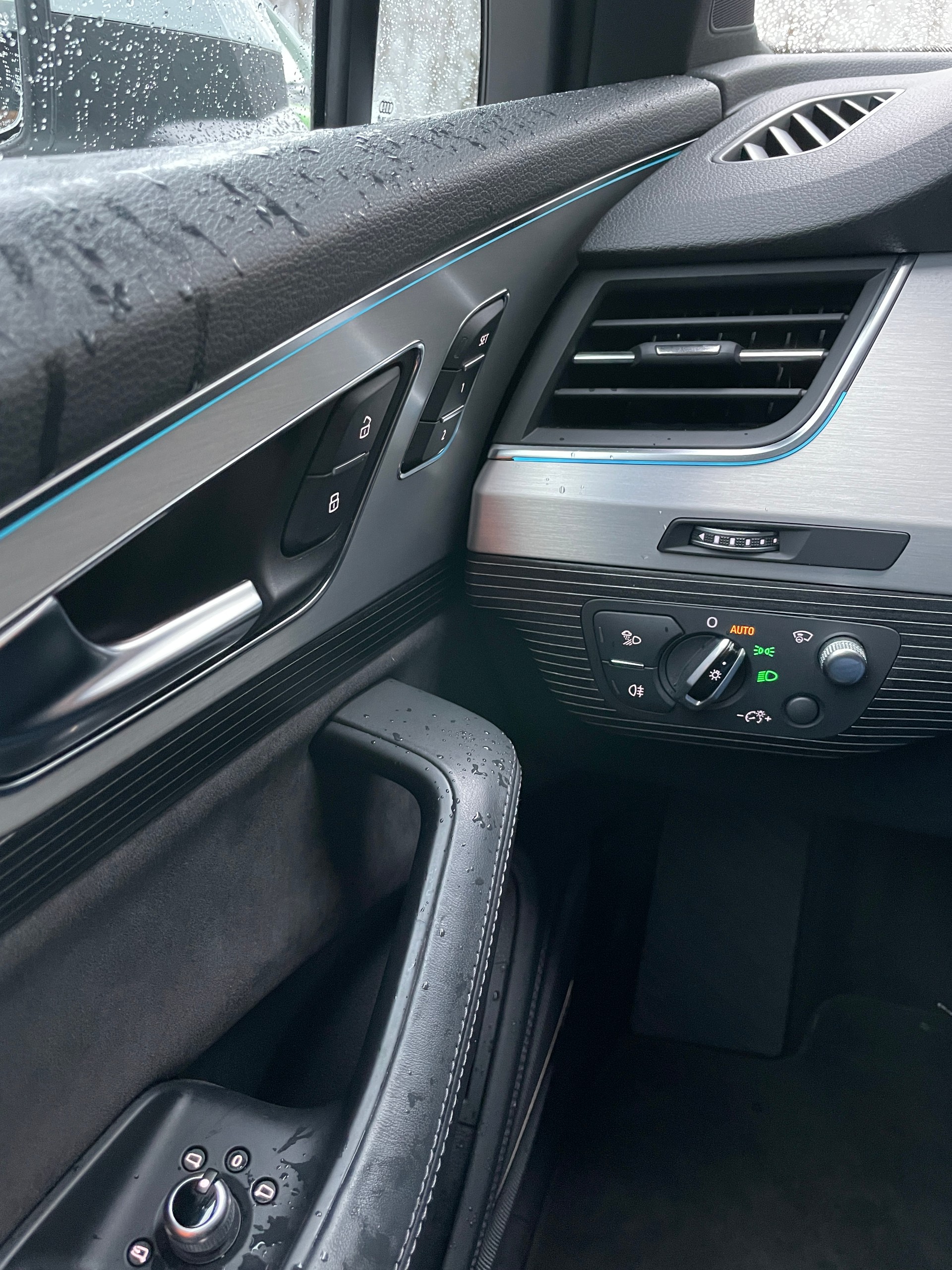 AUDI Q7 e-tron 3.0 TDI quattro tiptronic-image-21