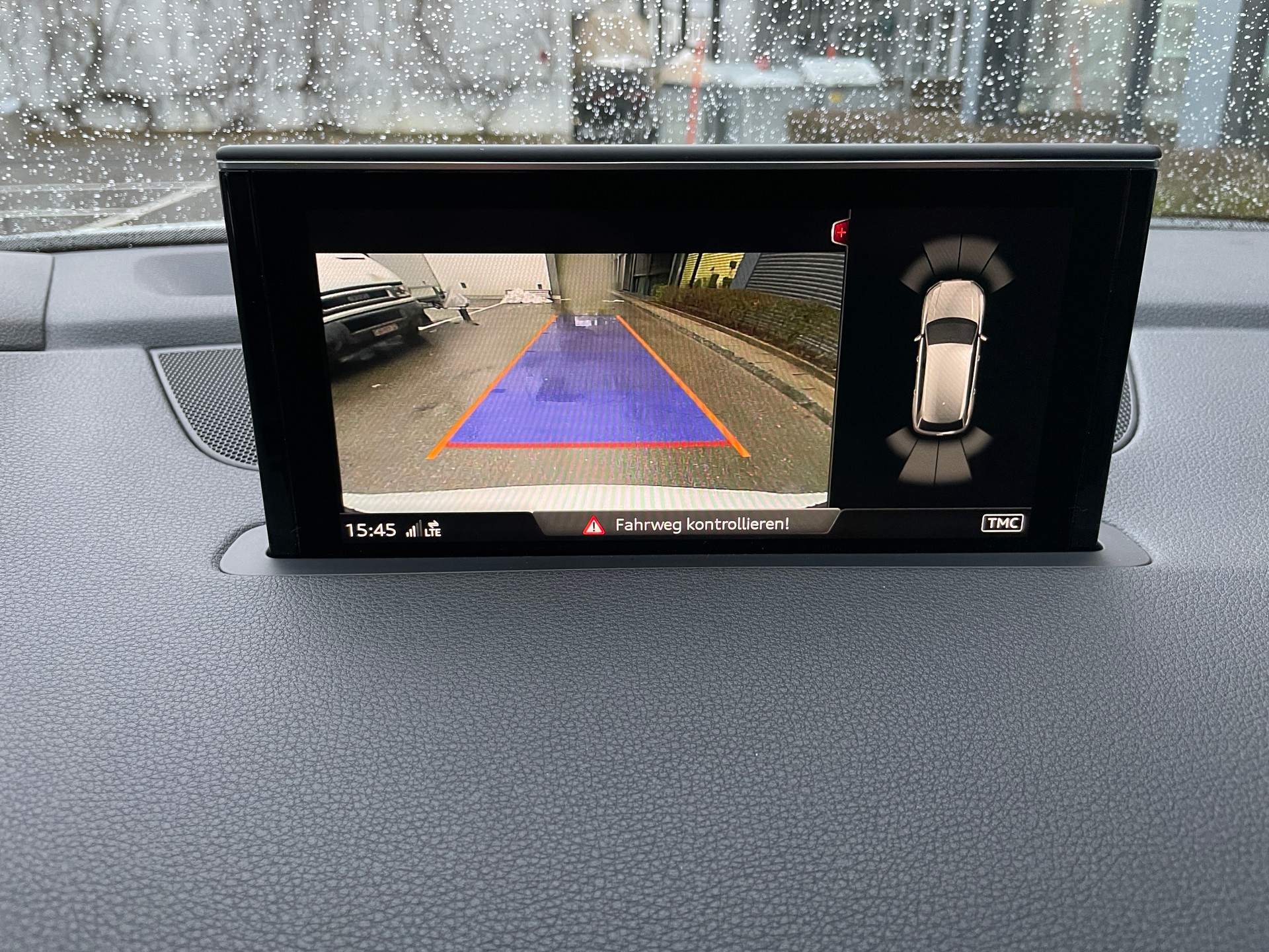 AUDI Q7 e-tron 3.0 TDI quattro tiptronic-image-26