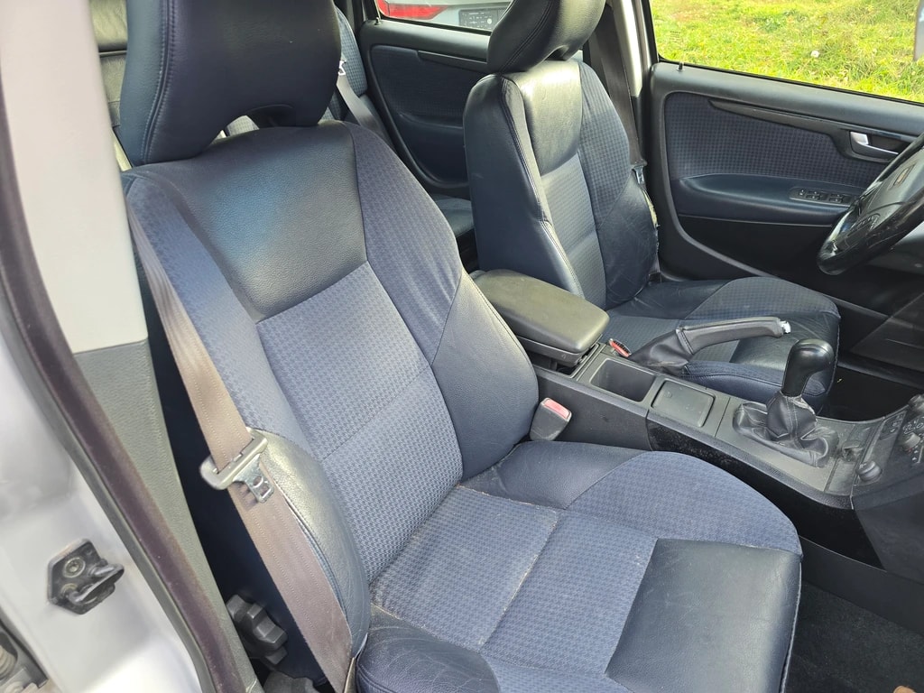 VOLVO V70 2.4T Ocean Race-image-3