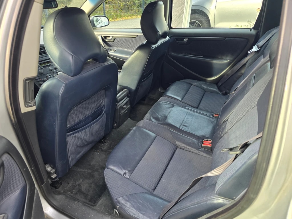 VOLVO V70 2.4T Ocean Race-image-8