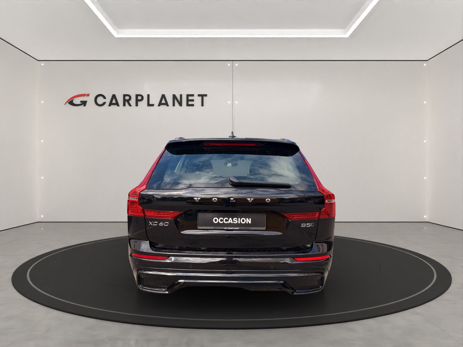 VOLVO XC60 2.0 B5 MH R-Design AWD-image-4