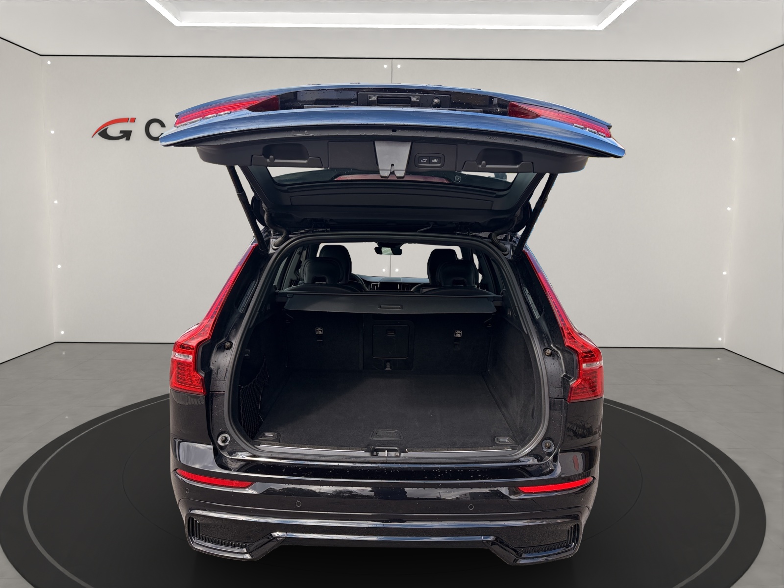 VOLVO XC60 2.0 B5 MH R-Design AWD-image-5