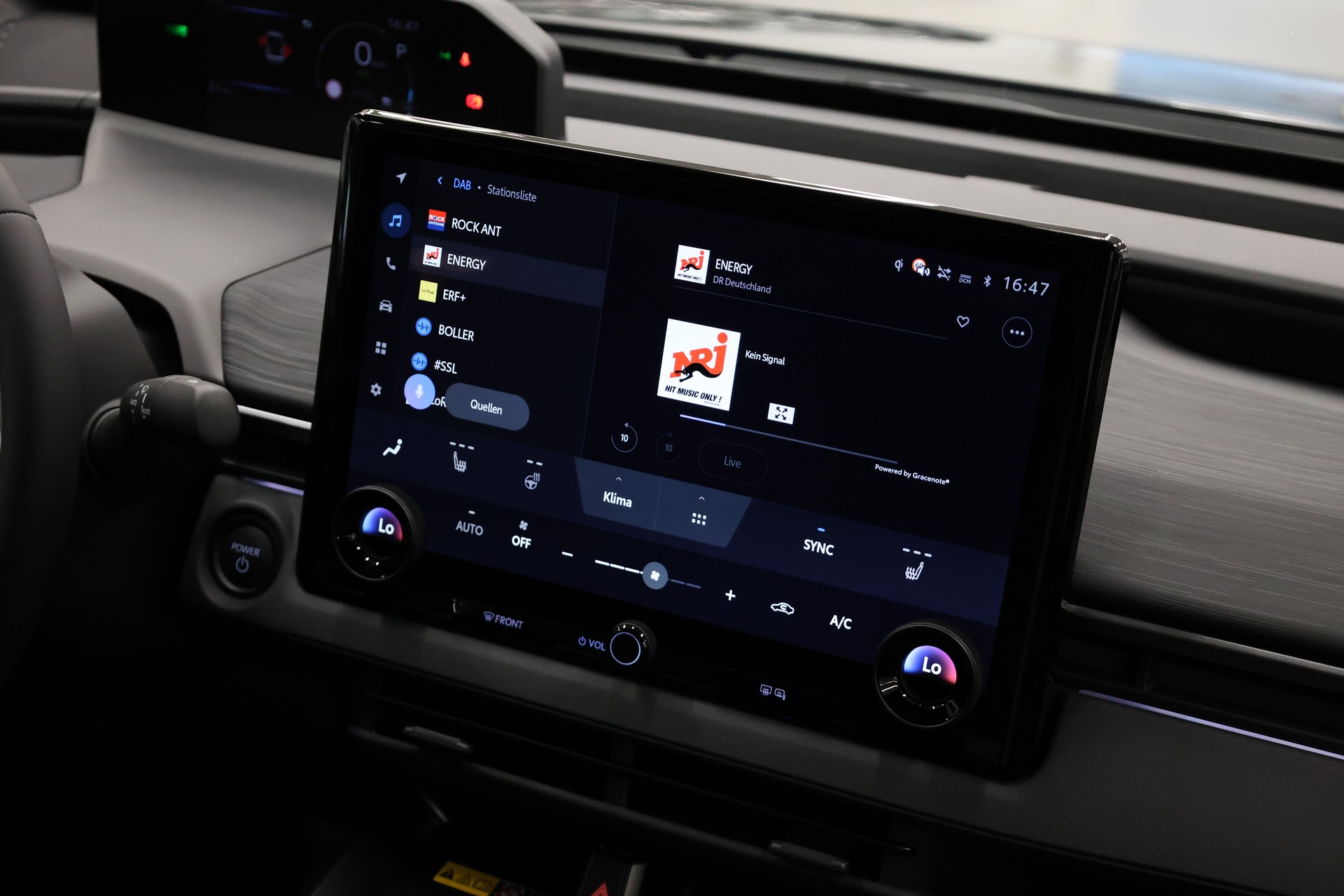 TOYOTA C-HR+ Style ICON FWD-image-24