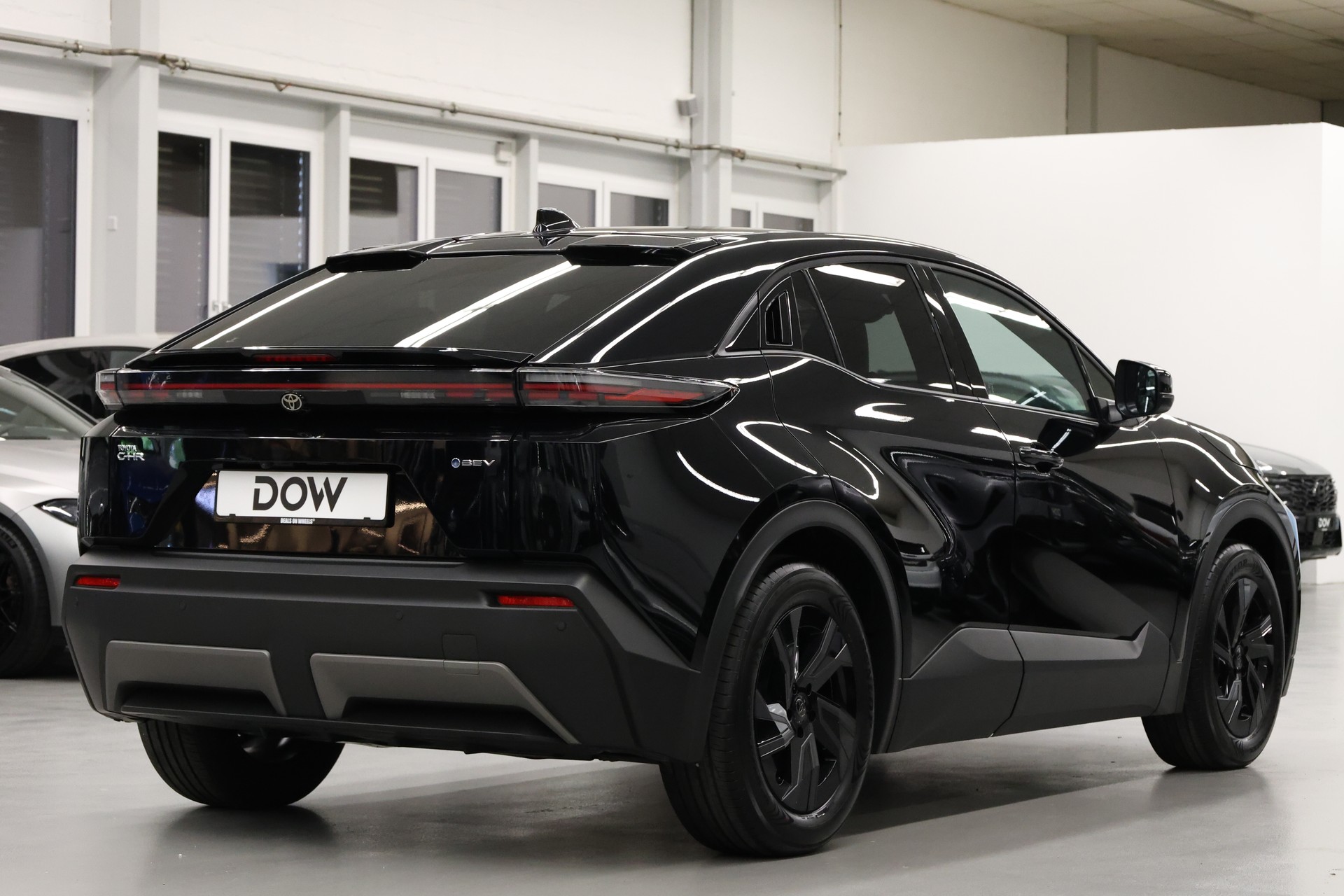 TOYOTA C-HR+ Style ICON FWD-image-7
