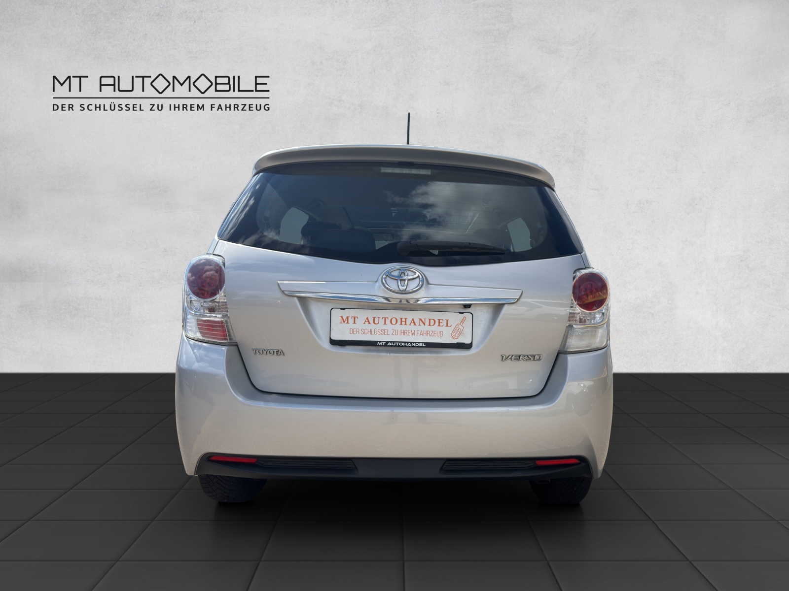 TOYOTA Verso 2.0 D-4D Sol-showroom-element-3