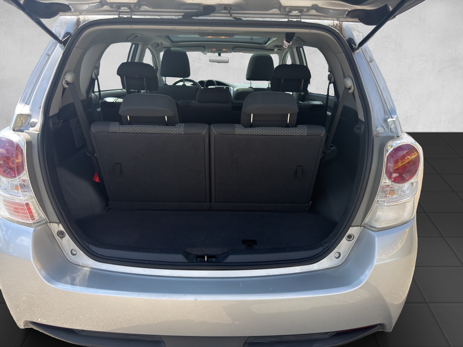 TOYOTA Verso 2.0 D-4D Sol-image-9